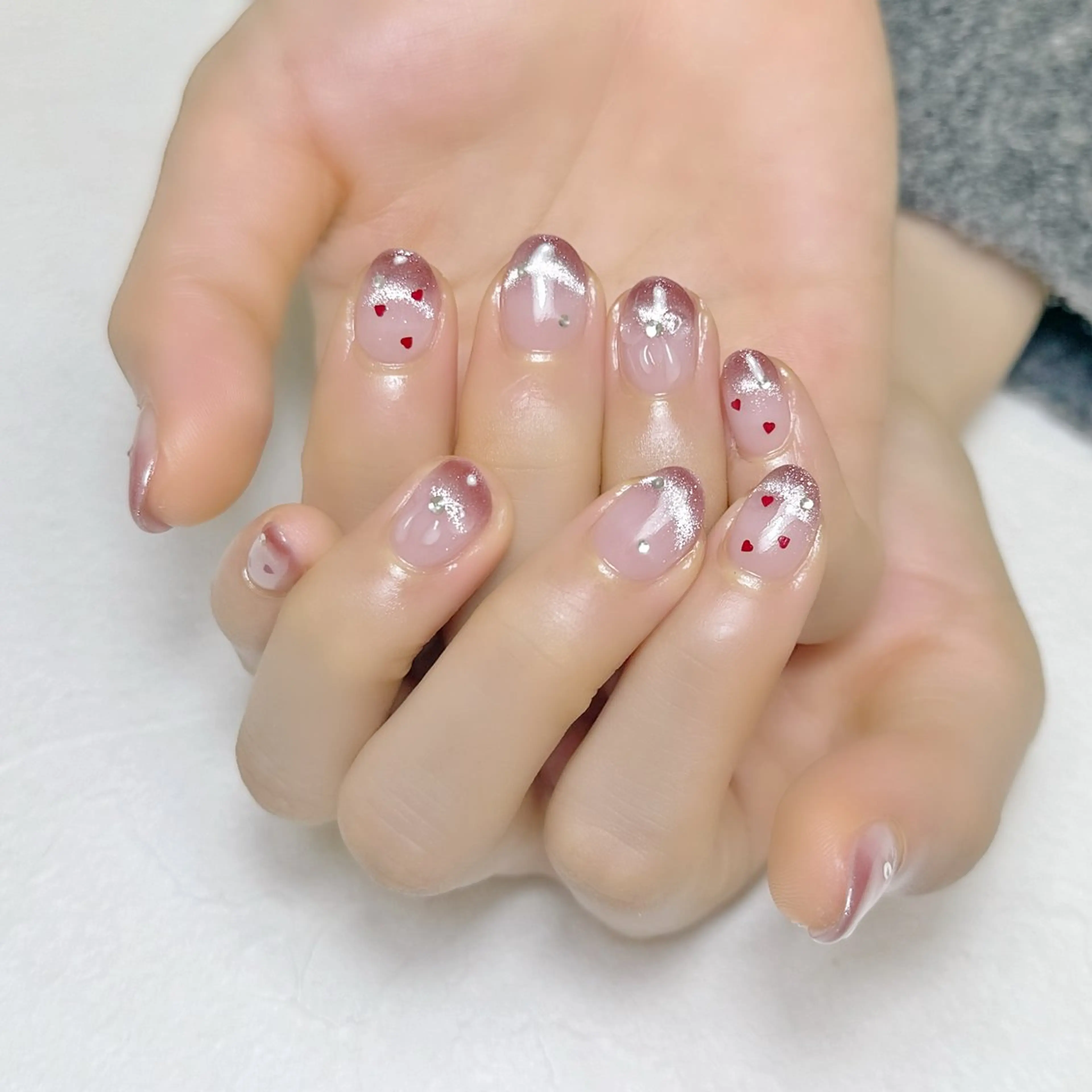 ネイル フレンチネイル マグネットネイル マグネットフレンチ リボン rouse nail RISATOのネイルデザイン