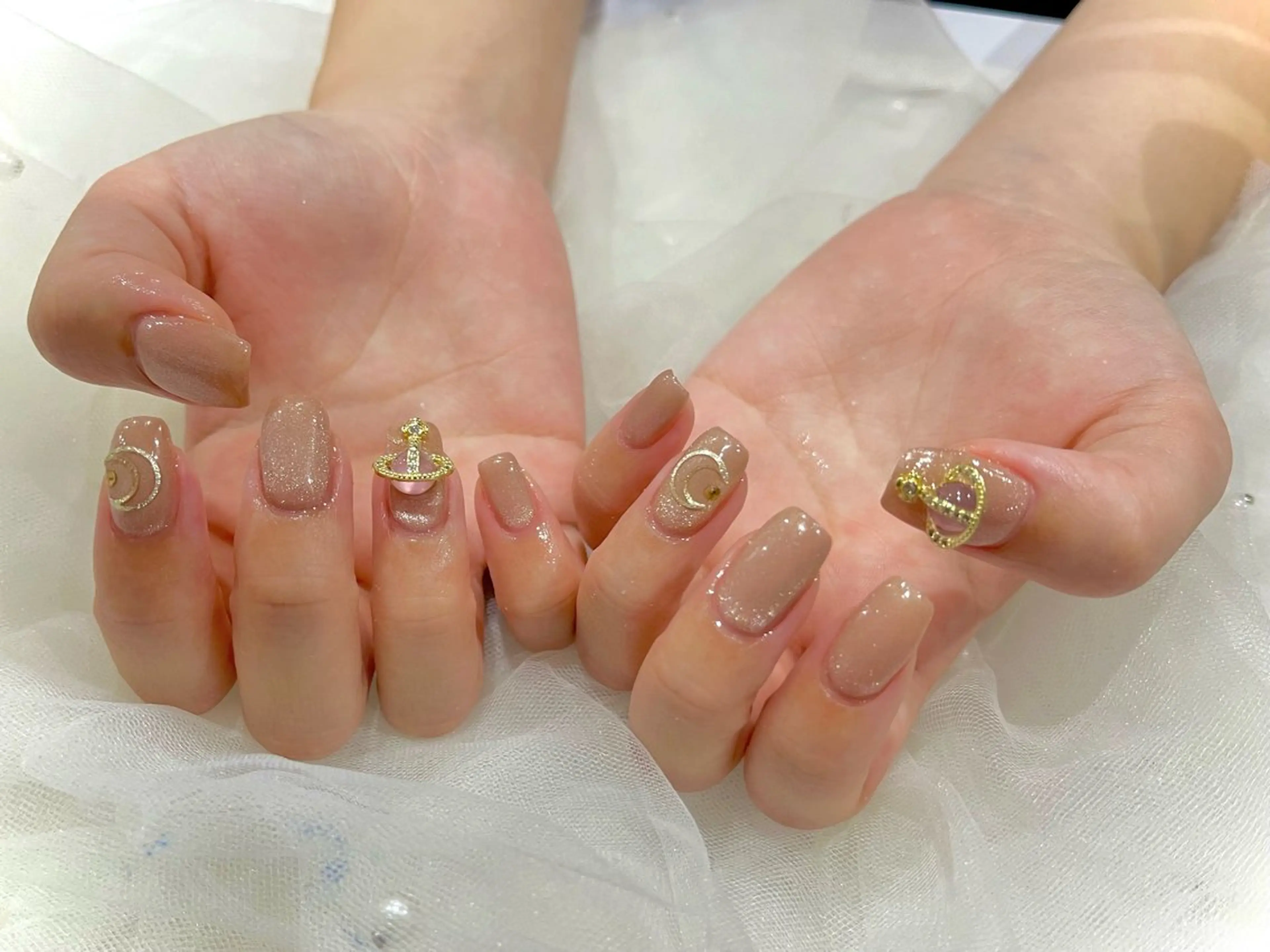 ネイル マグネットネイル マグネットワンカラー ワンカラーネイル ハンドネイル Nail salon Cielel⟡Ayaのネイルデザイン