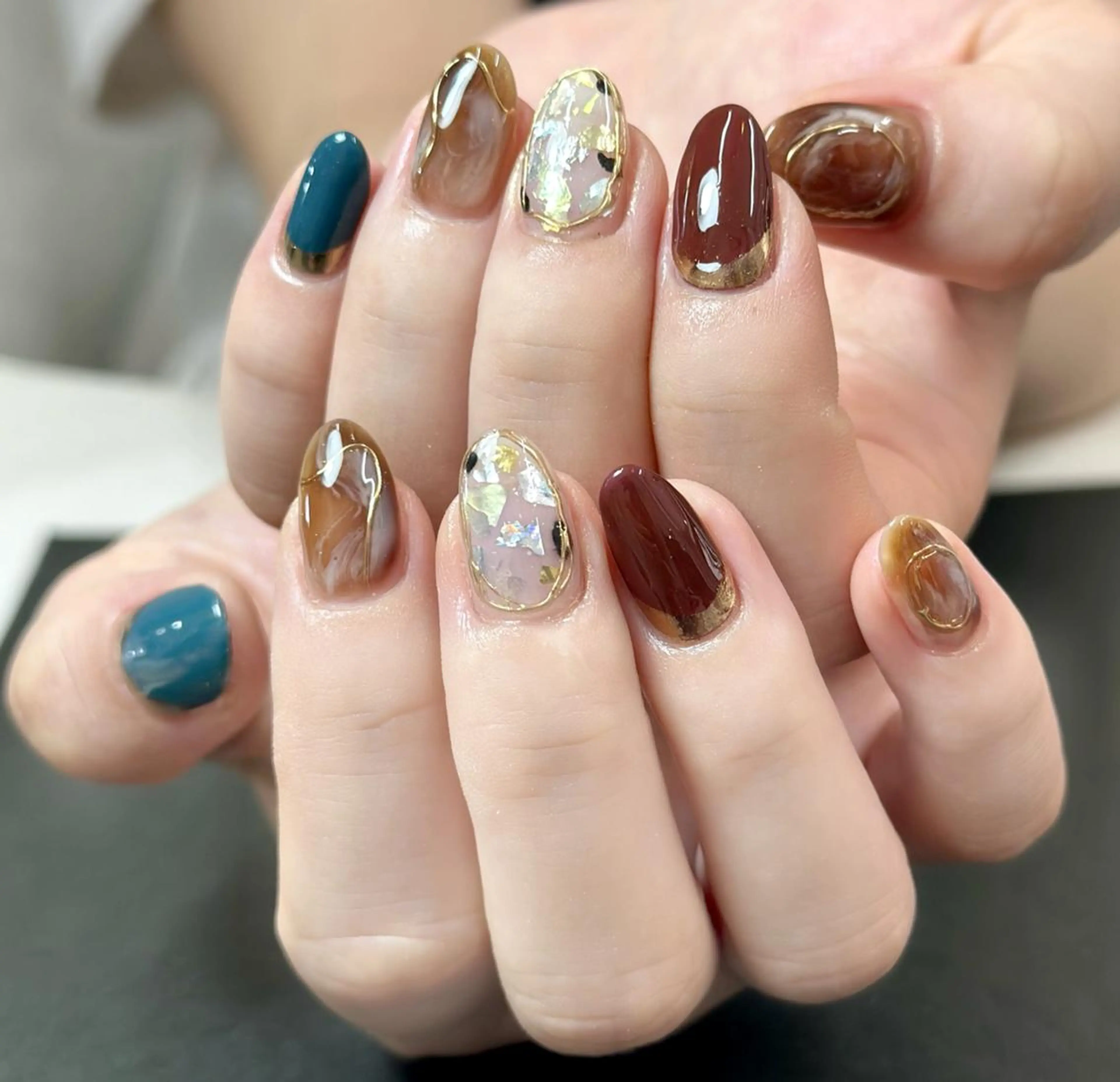 ネイル フットネイル ジェルネイル マグネットネイル 持ち込み ワンカラーネイル ハンドネイル MILO 168 池袋のネイルデザイン