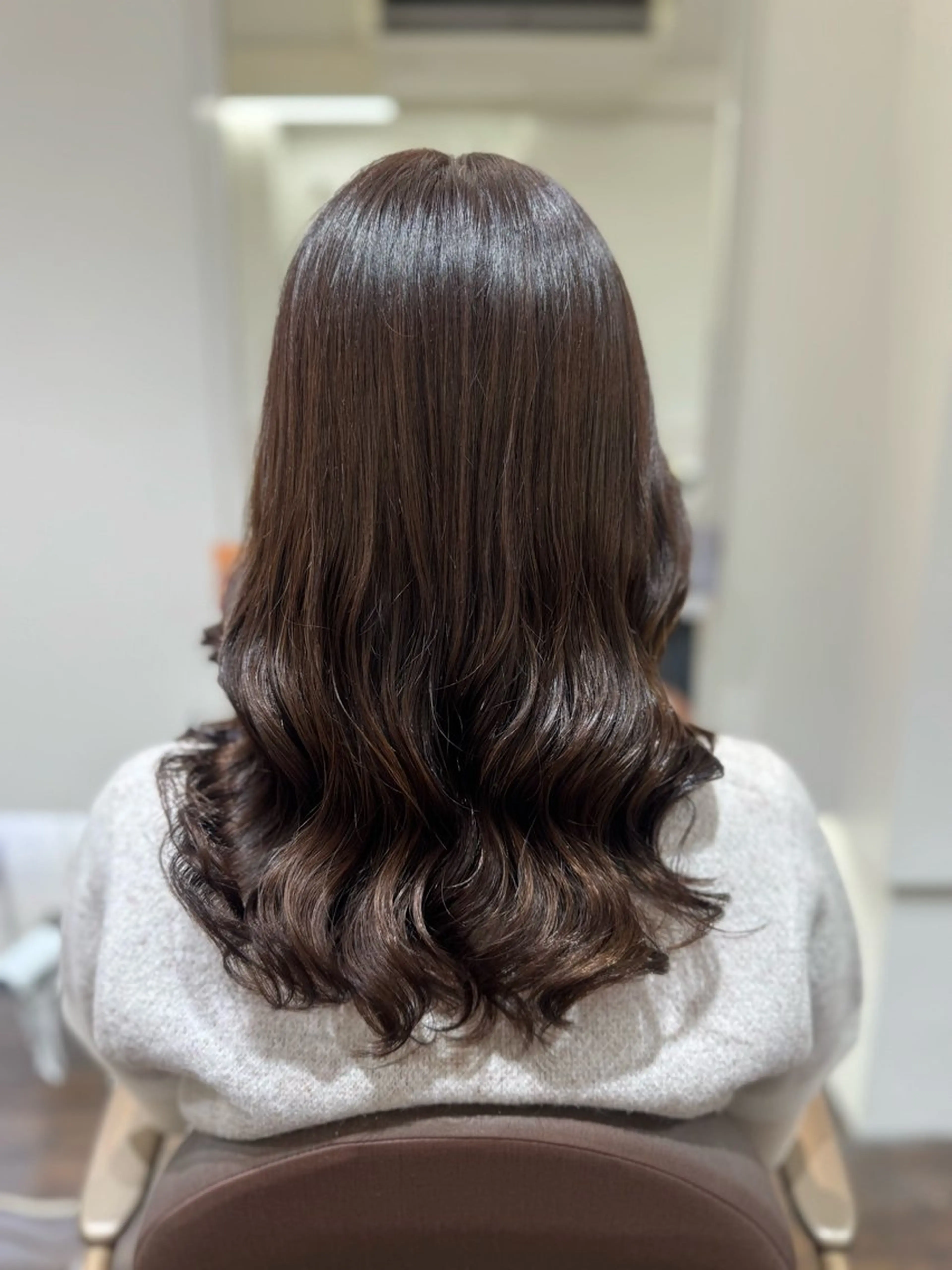 セミロング カット パーマ トリートメント 大人可愛い♡コテ巻き パーマ🌼杉田 萌恵のヘアスタイル