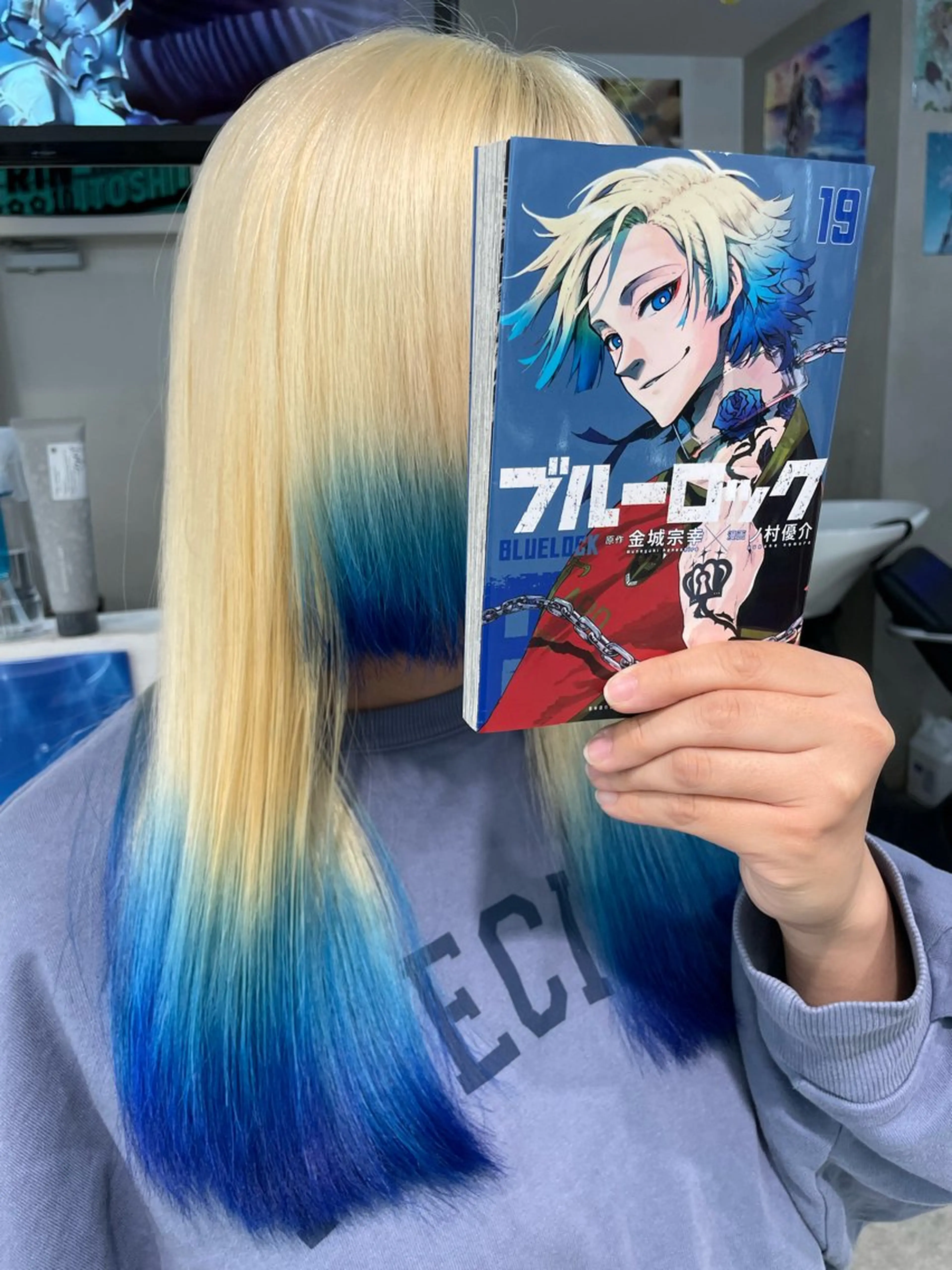 セミロング カラー ブリーチ 抜きっぱなしブロンド ブロンド ブルーカラー ケアブリーチ ヘアカラー トリートメント インナーカラー 推し ブリーチ  髪質改善のヘアスタイル