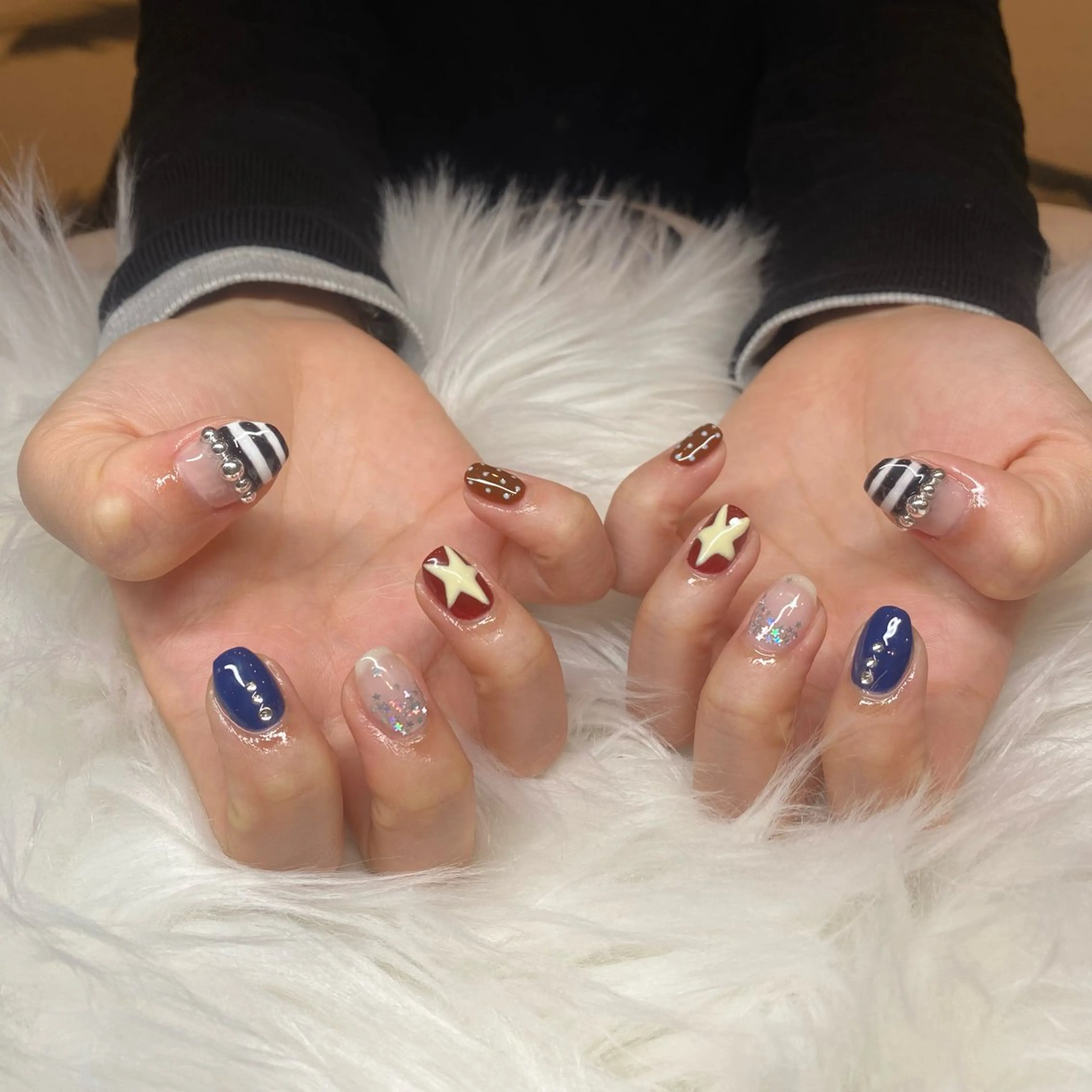 ネイル ハンドネイル HANA 中初美のネイルデザイン