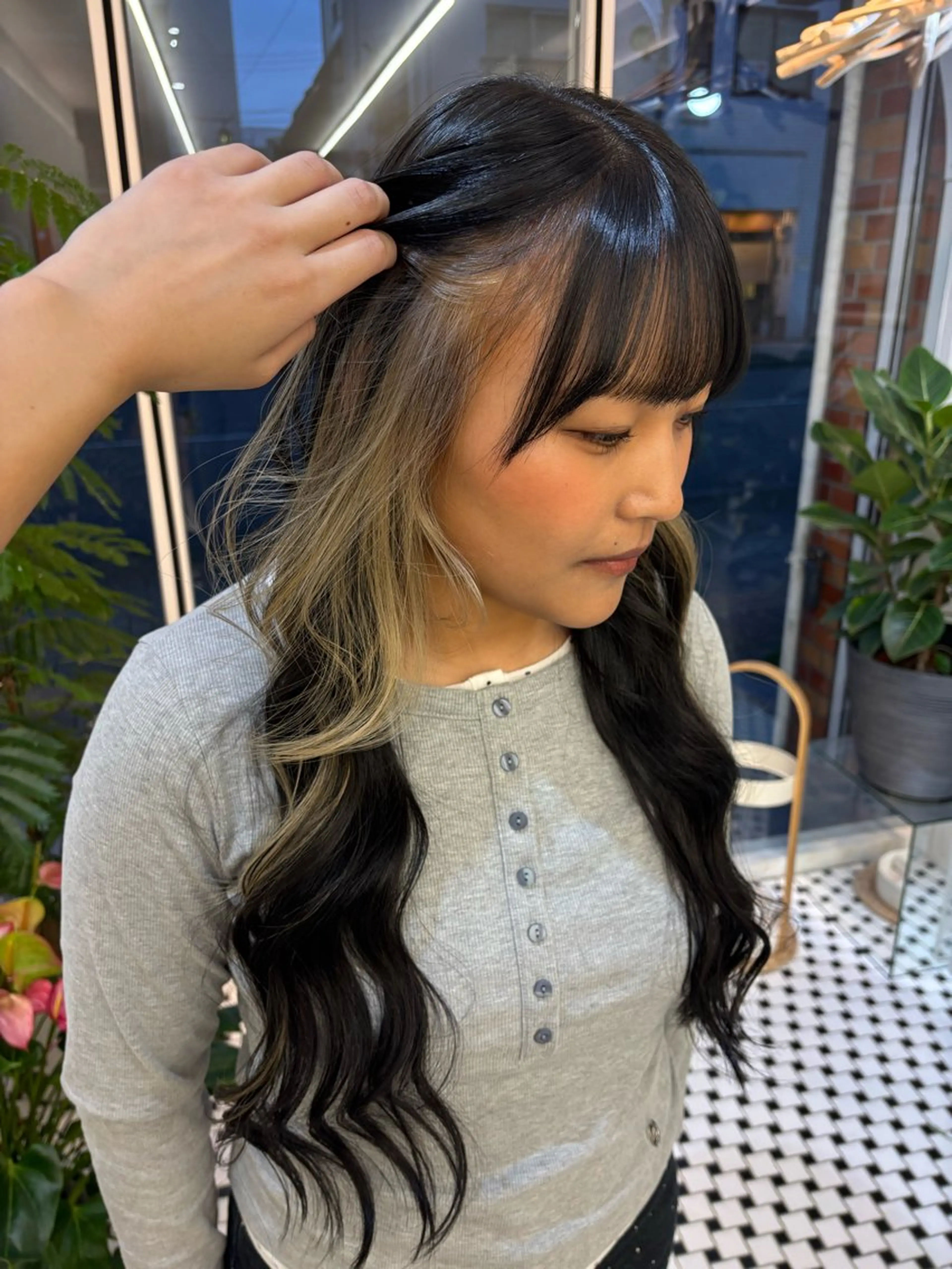 ロング ヘアカラー リン🔔ボブ cut 柔らかベージュ🤎のヘアスタイル