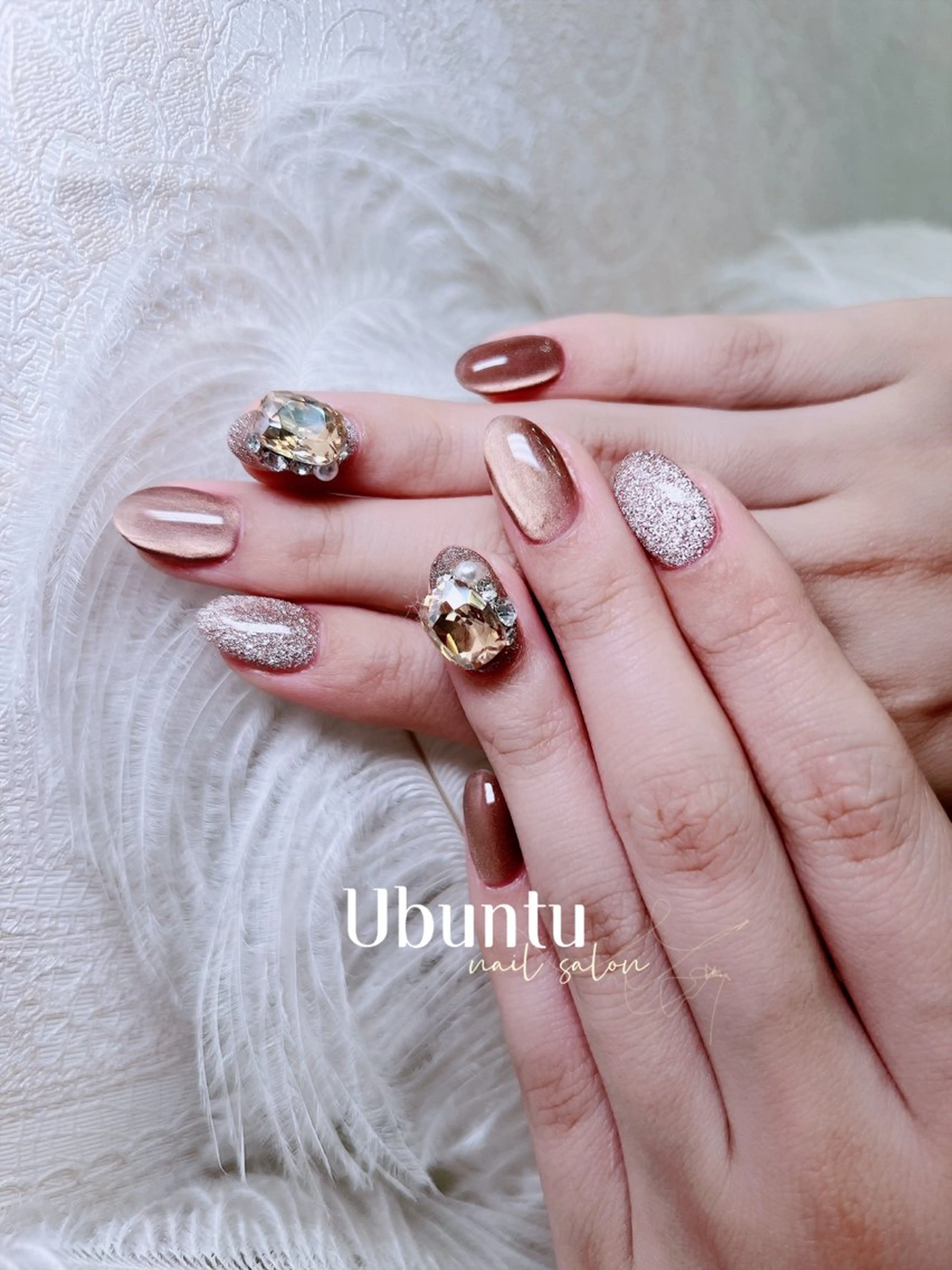 ネイル マグネットネイル ハンドネイル Ubuntu🎀 ネイルサロン✨のネイルデザイン