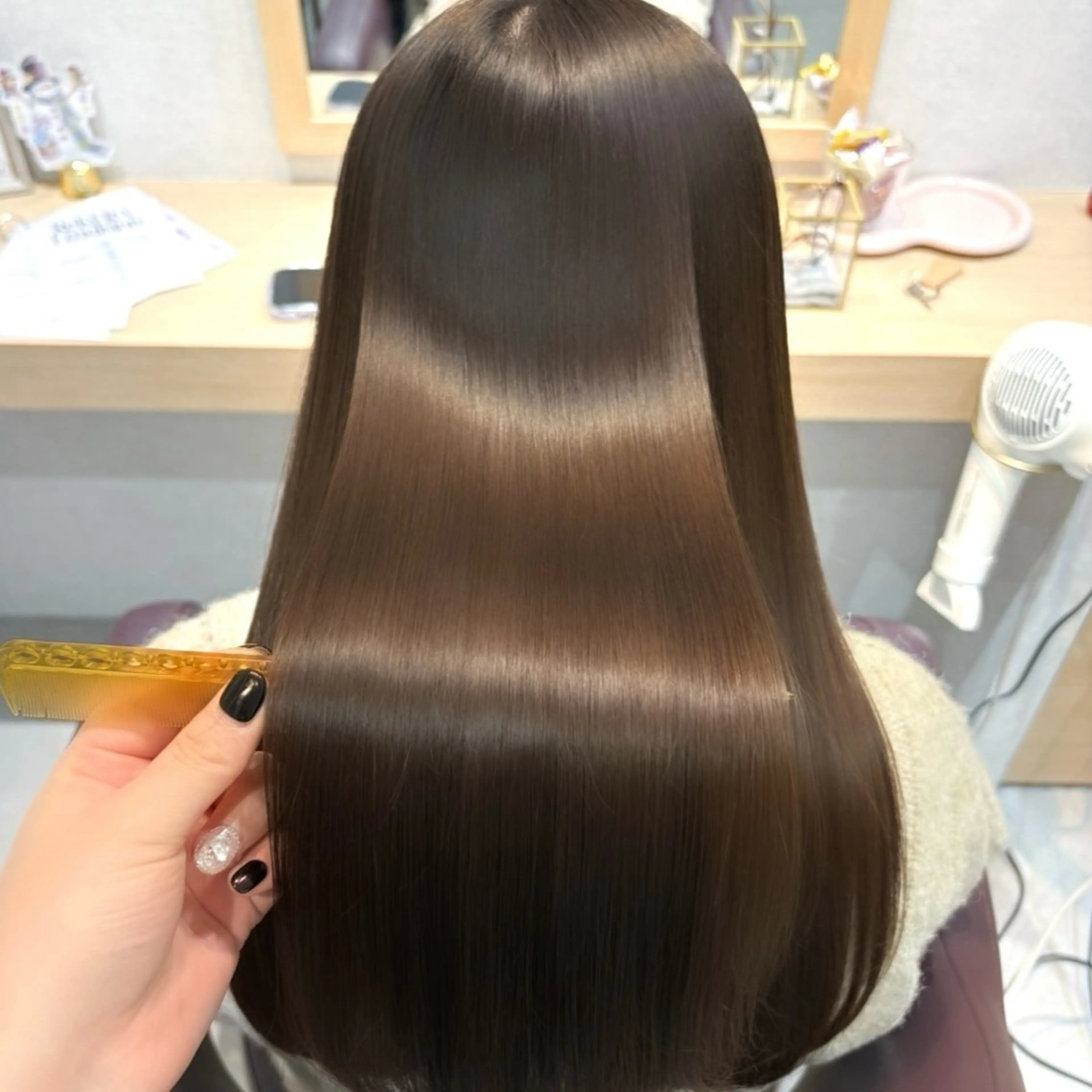 🧜🏻‍♀️本日限定🧜🏻‍♀️カット+美髪縮毛矯正+ダメージをリセット贅沢ケア🫧4stepトリートメント付きの写真