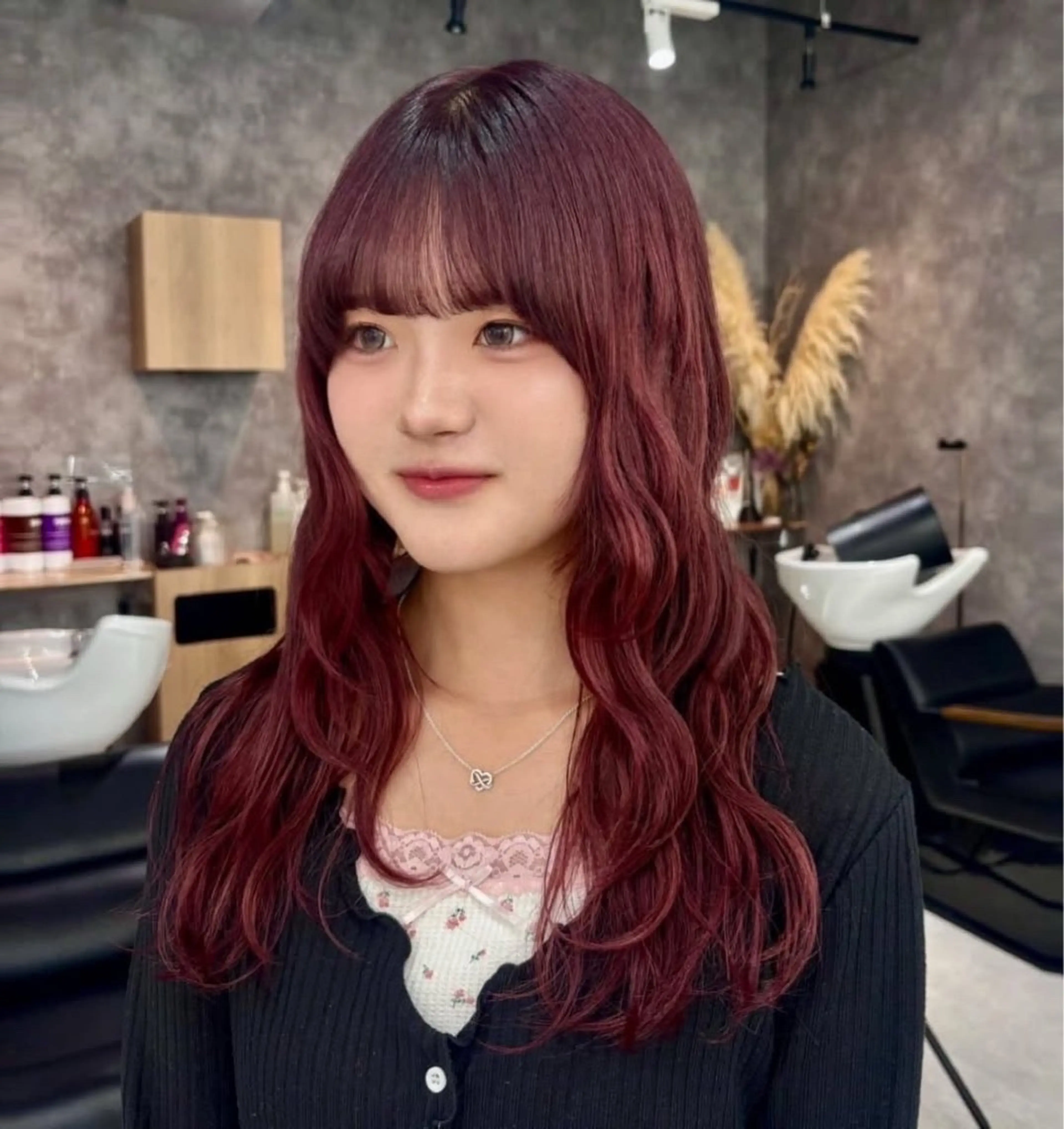 カラー 漆畑 莉奈のヘアスタイル