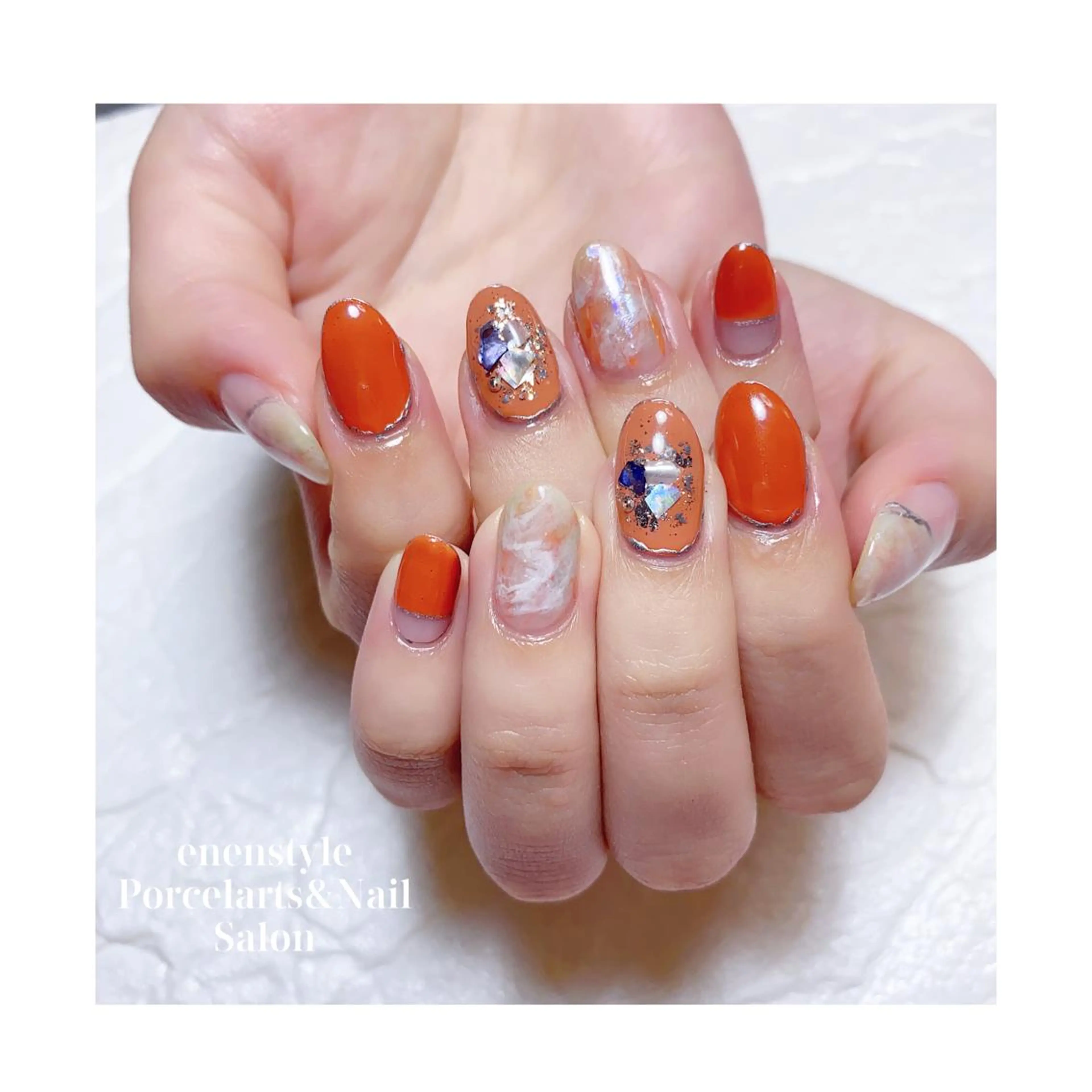 ミディアム ネイル ジェルネイル ニュアンスネイル オフィスネイル ワンカラーネイル パラジェル ハンドネイル 👑enen style👑のネイルデザイン