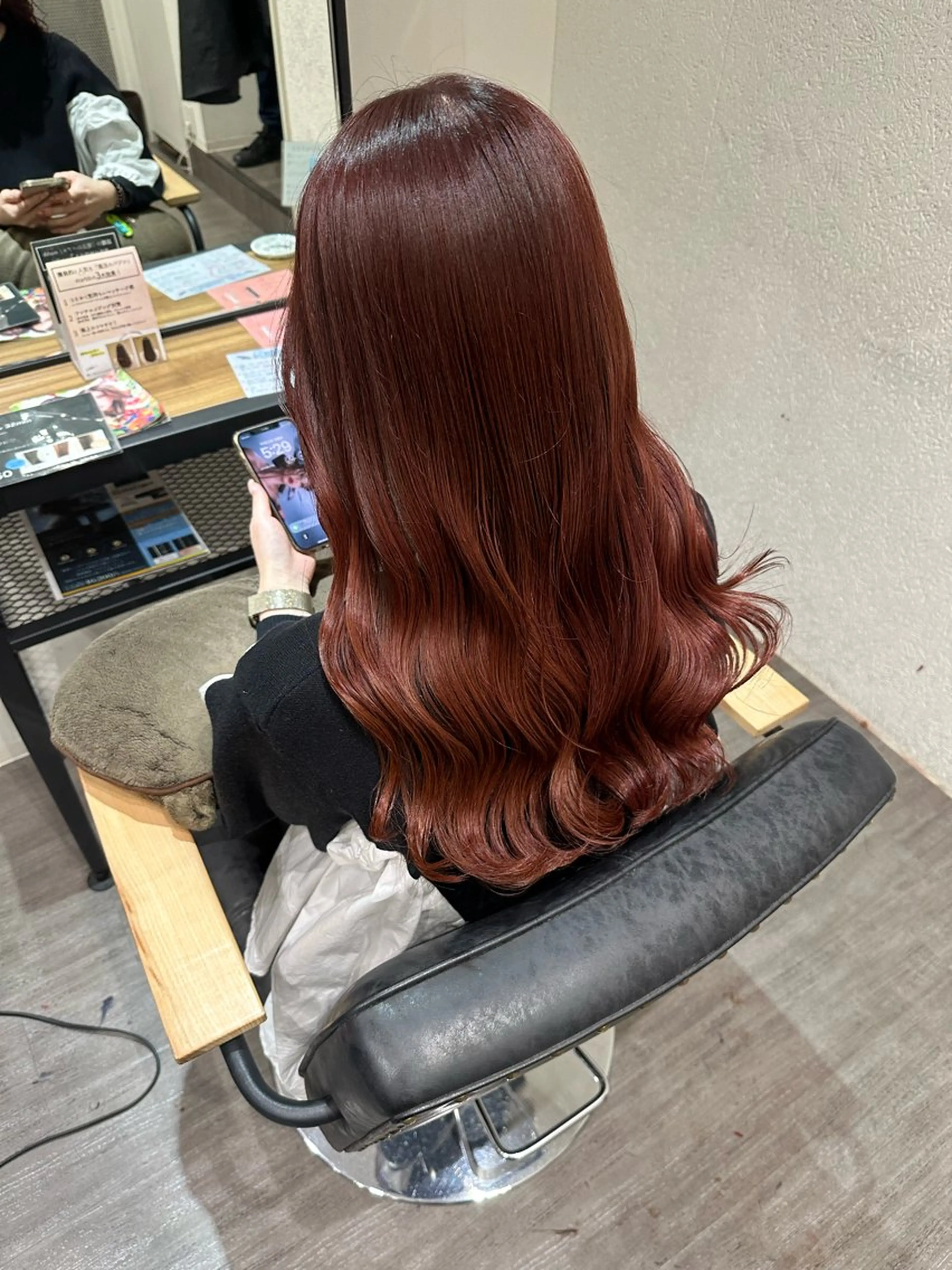 セミロング カラー レッドカラー ヘアカラー トリートメント 艶髪レイヤー上田 紗也🇰🇷💗のヘアスタイル