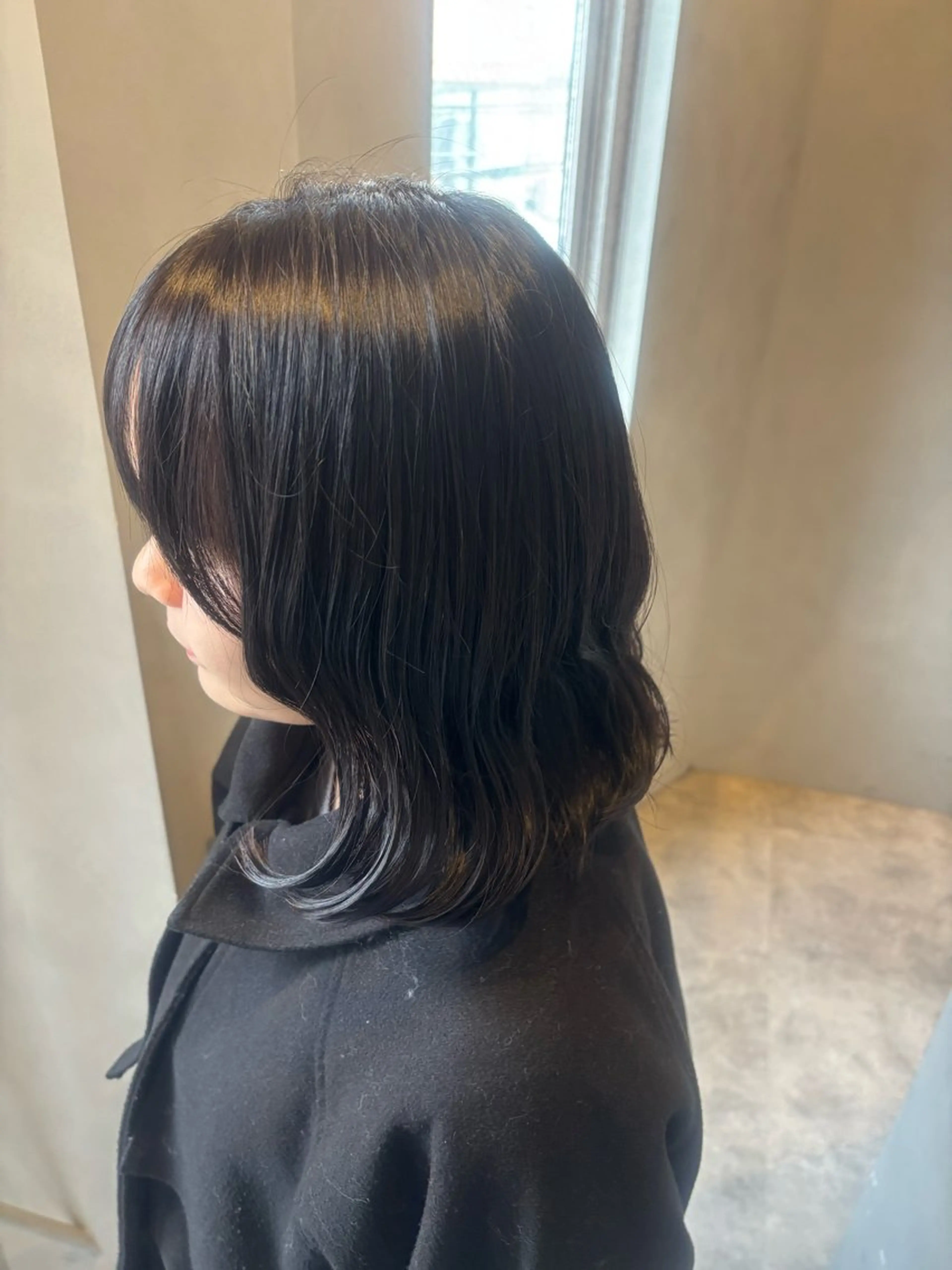 ミディアム MAI 国立/暗髪のヘアスタイル