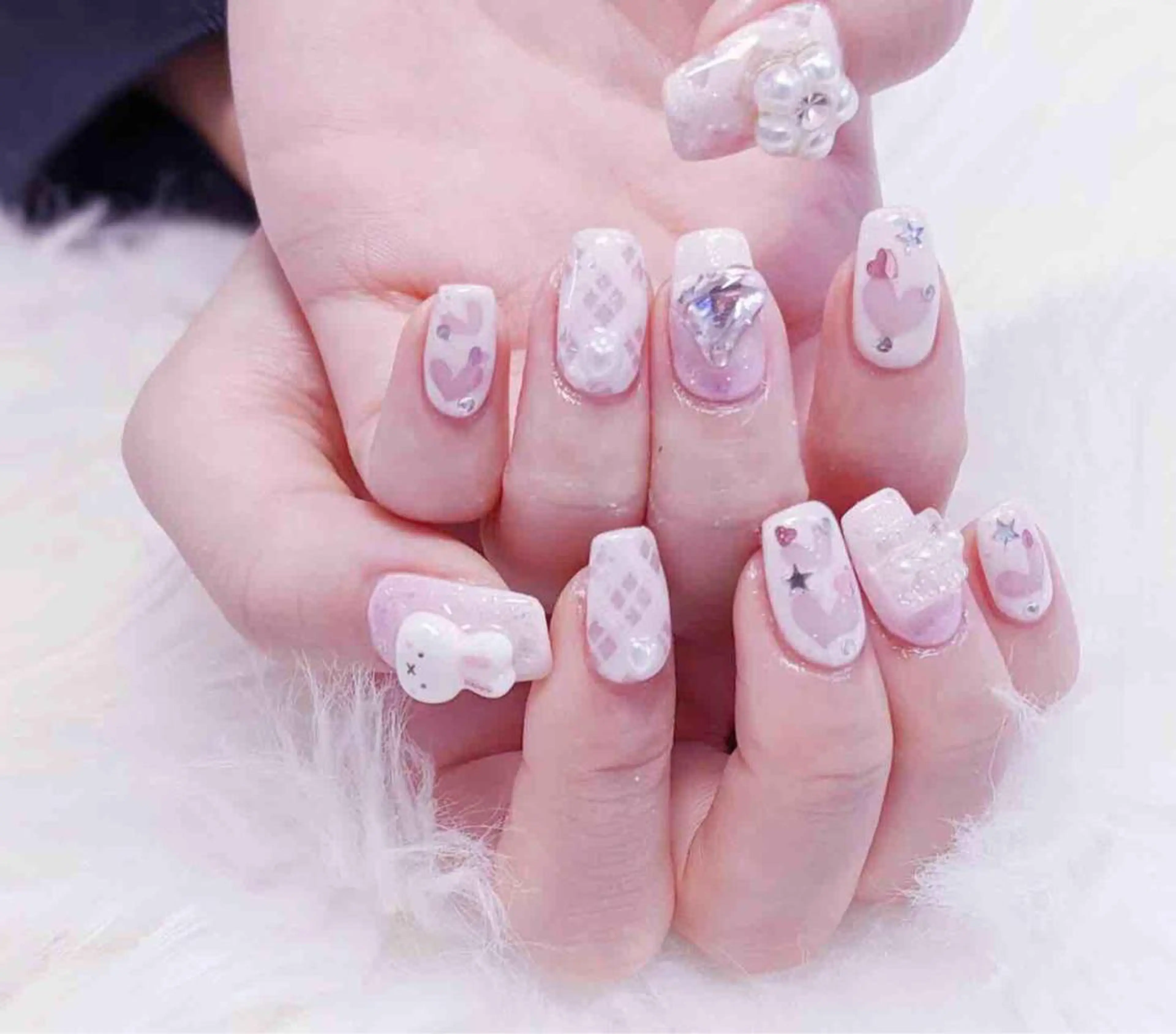 ネイル ハート ハンドネイル MoonNail ユリ🌸のネイルデザイン
