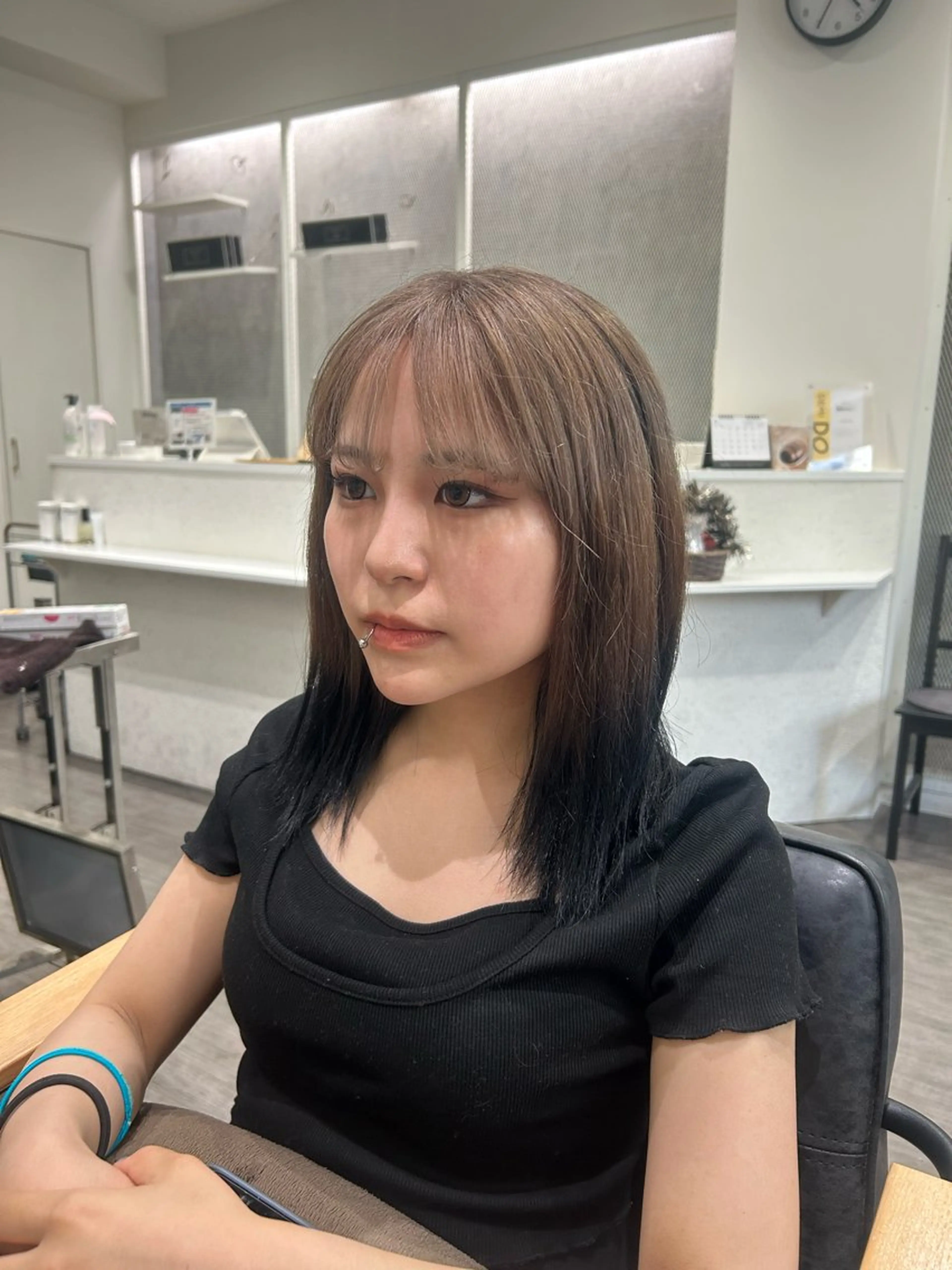 ミディアム カラー デザインカラー ヘアカラー トリートメント cocotte 💟草間紫音💟のヘアスタイル