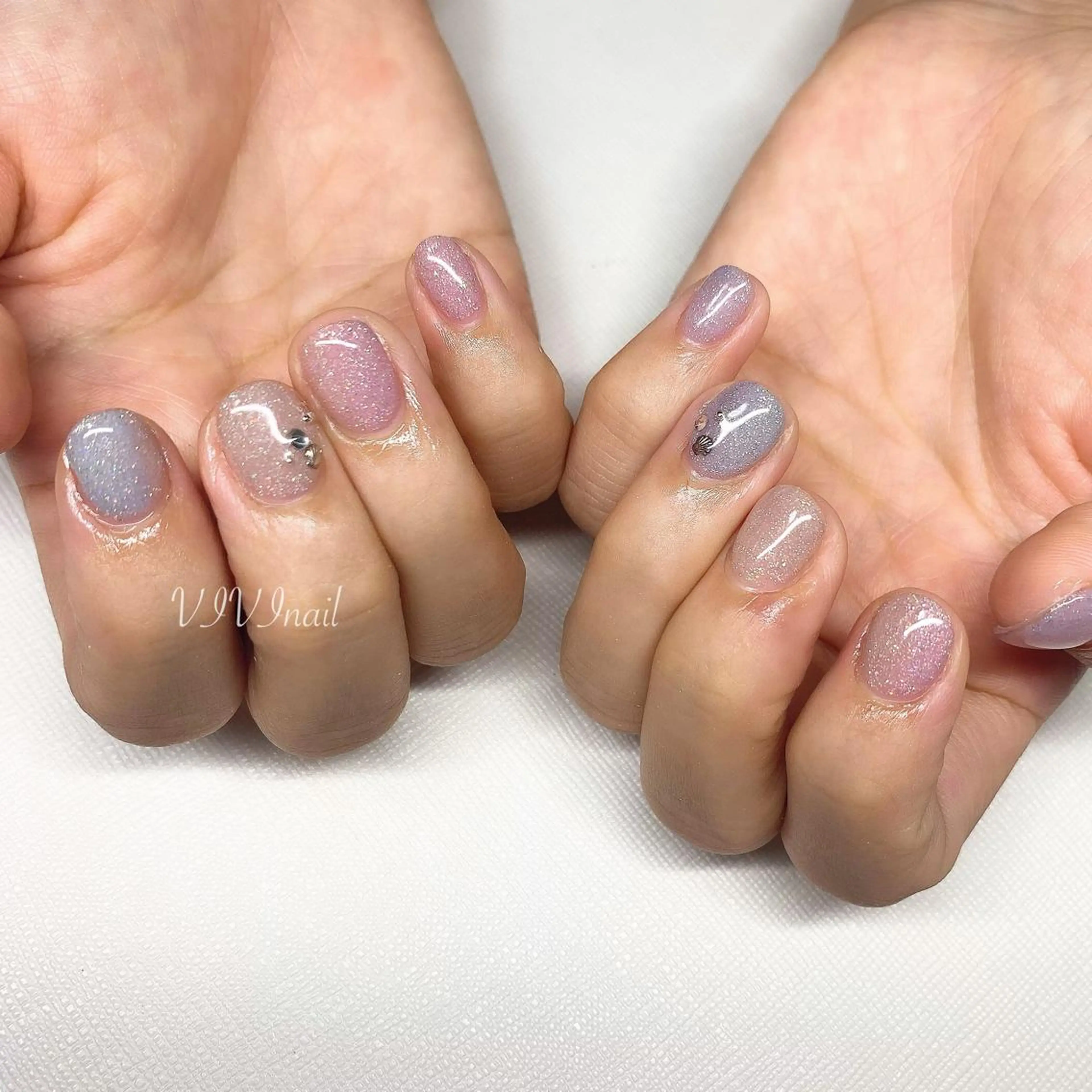 ネイル キラキラネイル ハンドネイル vivi nailのネイルデザイン