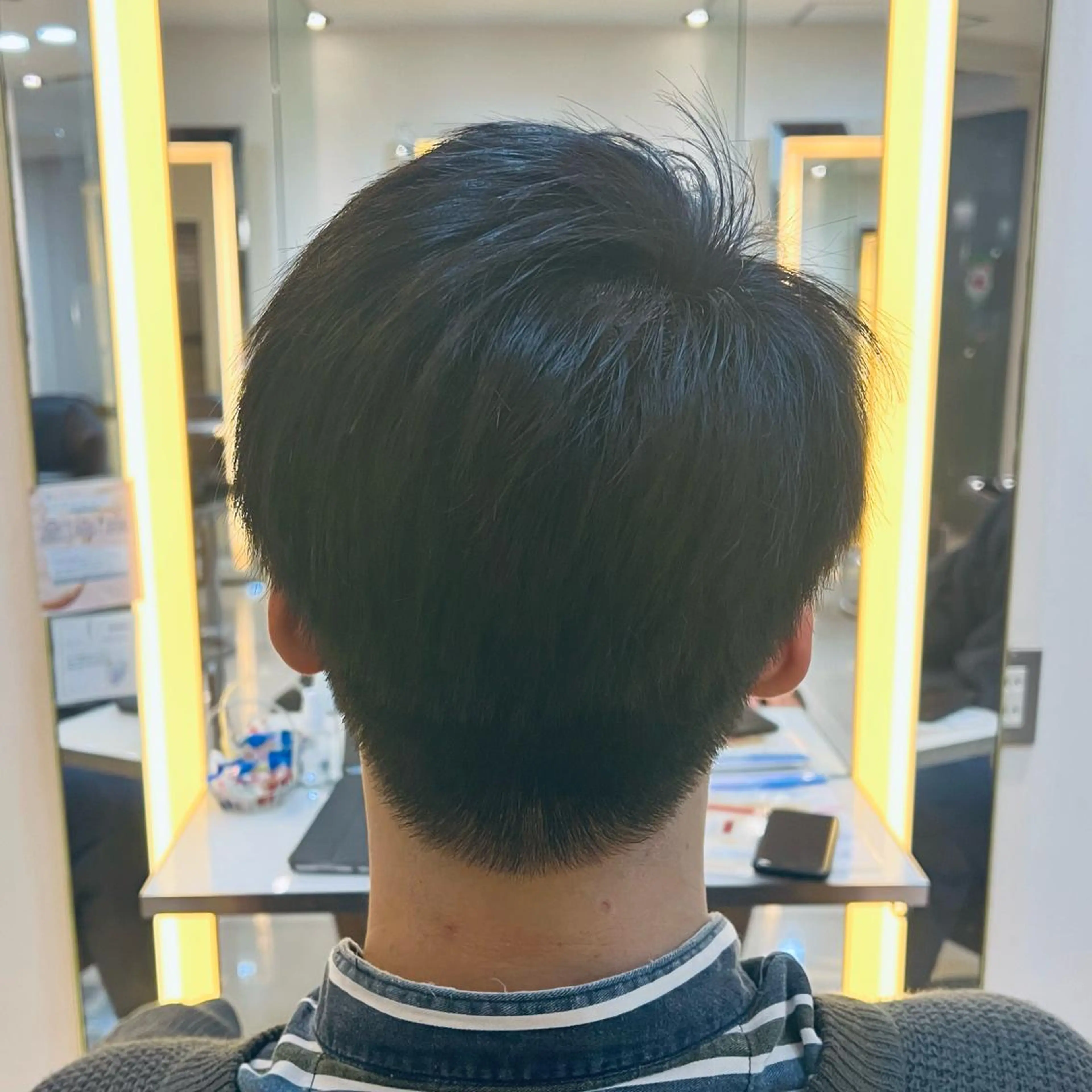 メンズ アップバング 🌺まなみ/ うる艶カラー🌺のヘアスタイル