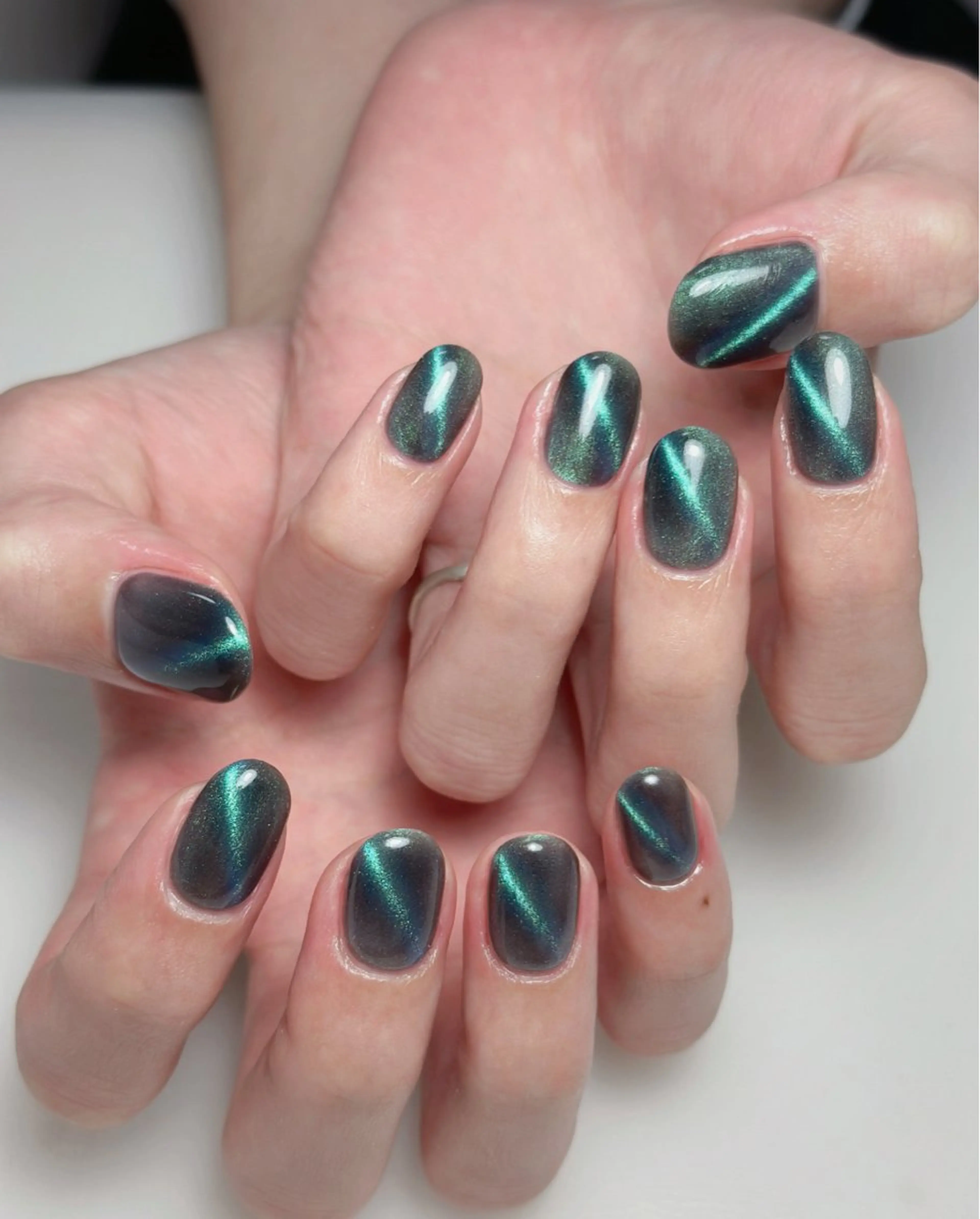 ネイル オーロラネイル 長さ出し フットネイル 韓国ネイル ラメ(グリッター) 👍thumbs up nail👍のネイルデザイン