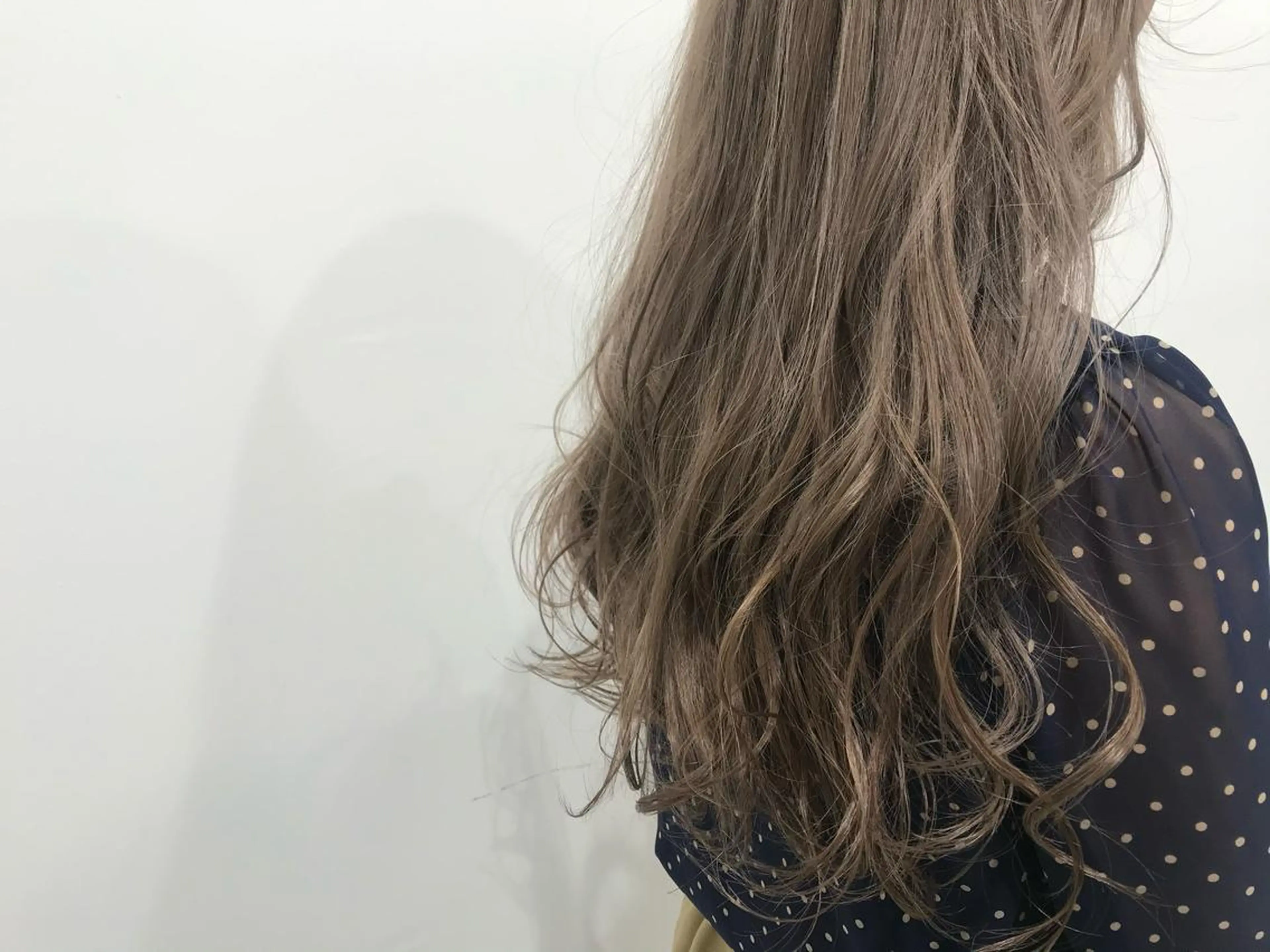 セミロング カラー ヘアカラー トリートメント Kro/ダブルカラー /ハイトーン/千葉駅のヘアスタイル