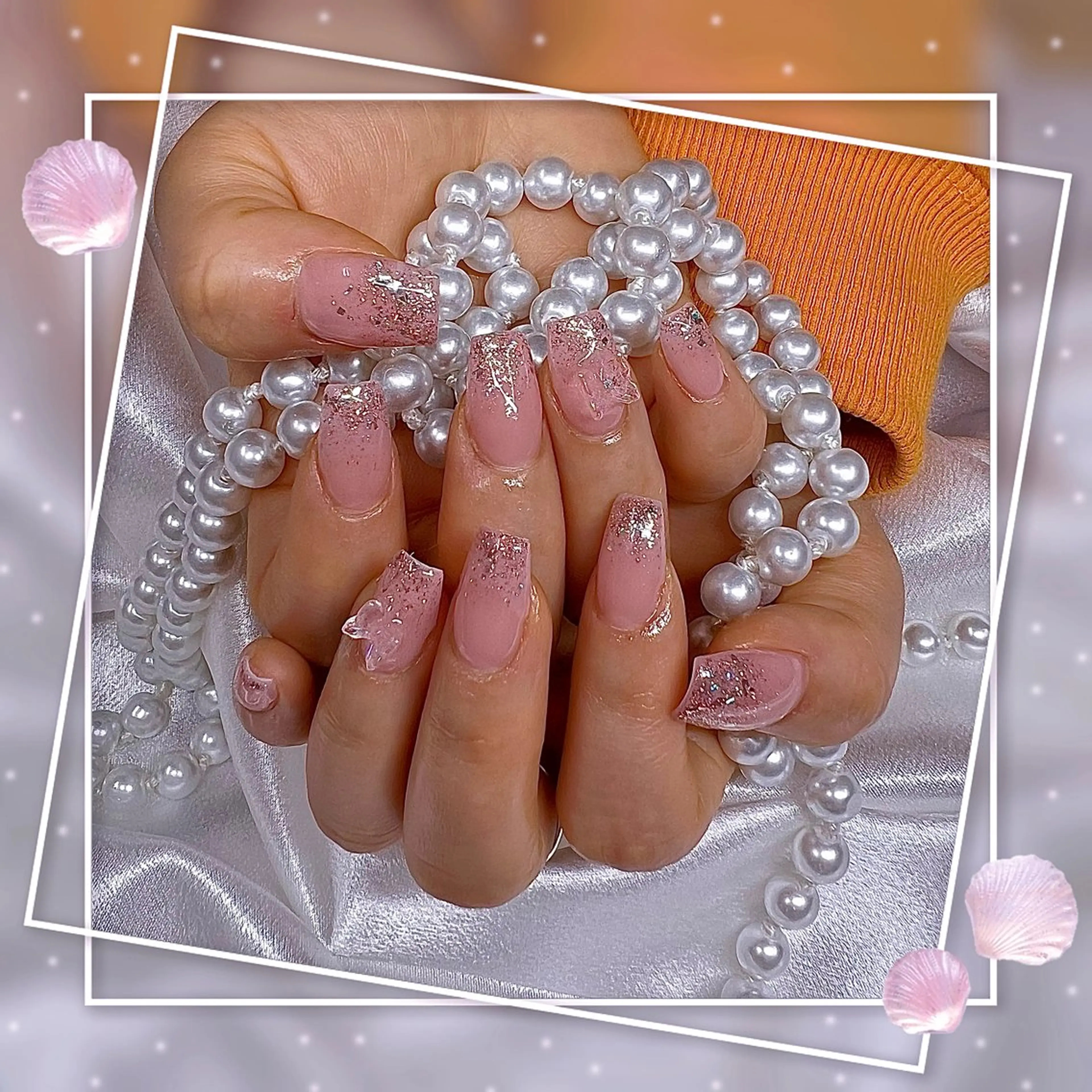 ネイル フレンチネイル グラデーション キラキラネイル 韓国ネイル マグネットネイル ハンドネイル Chill Nailsalonのネイルデザイン