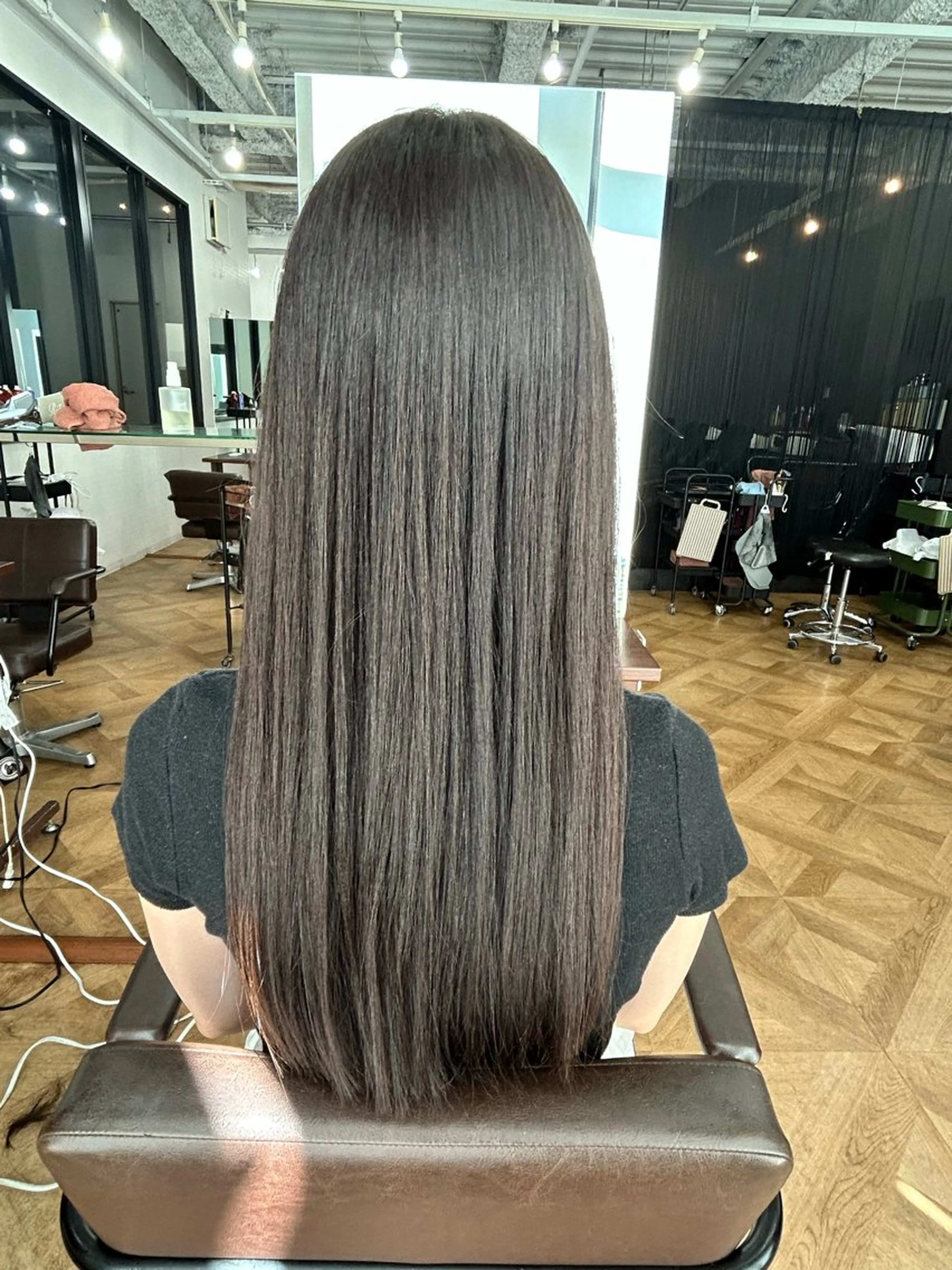 ロング カラー 透明感カラー ダークグレー ダークグレージュ グレージュ 京久野 美咲⭐️のヘアスタイル