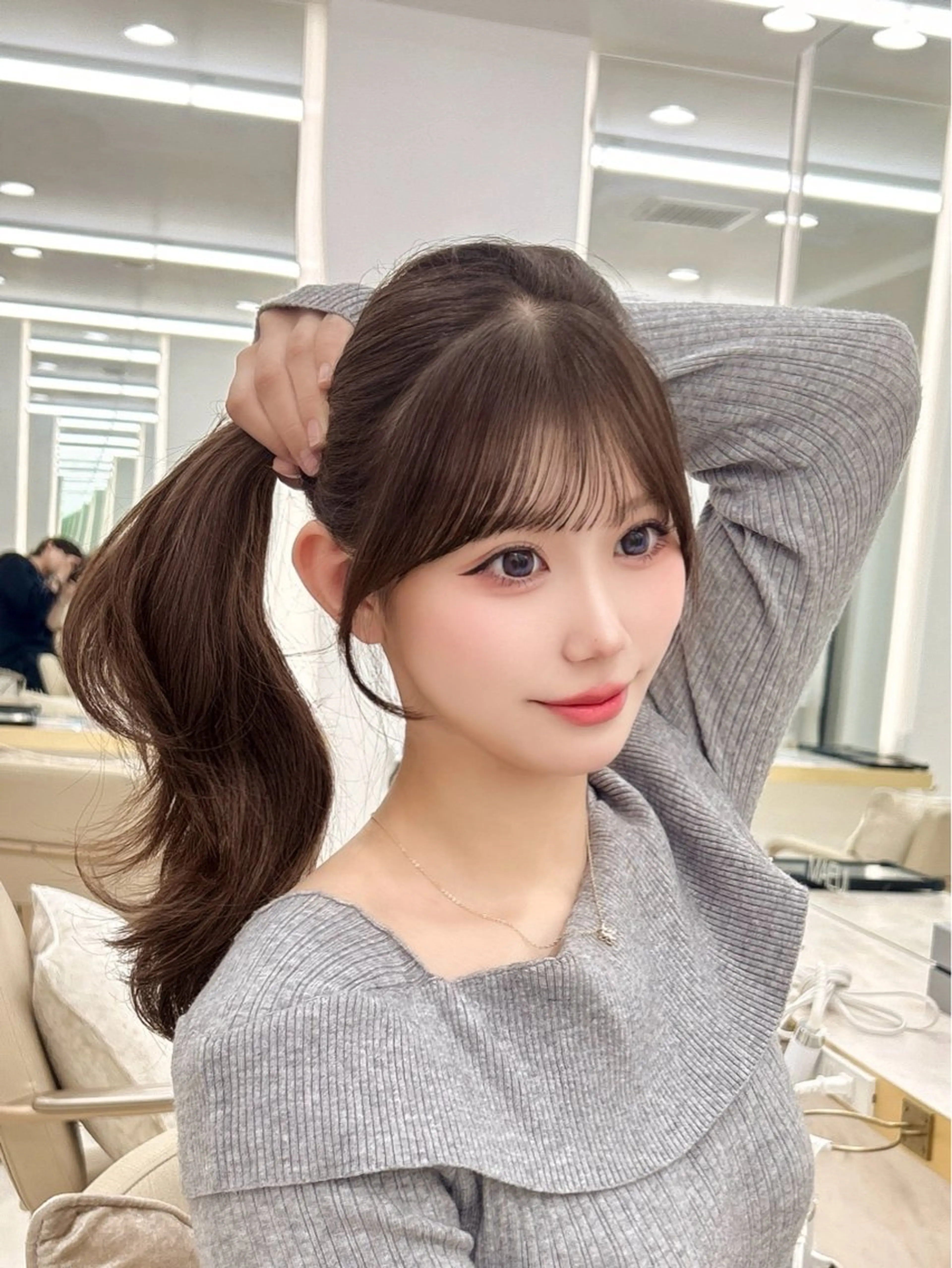 ミディアム 栄/レイヤー/ 津野 こころのヘアスタイル