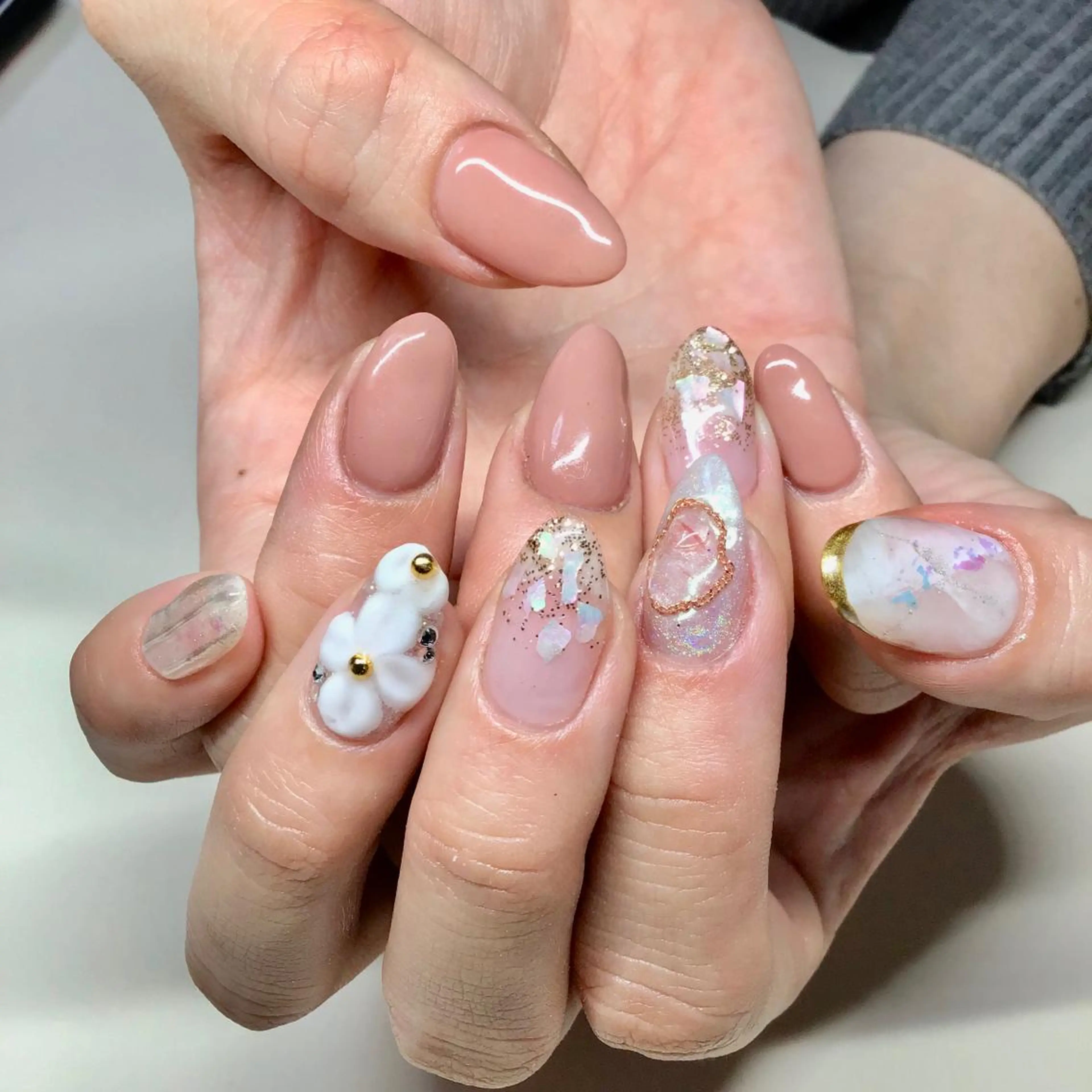 カラー ネイル マツエク・マツパ 福田 加奈のネイルデザイン