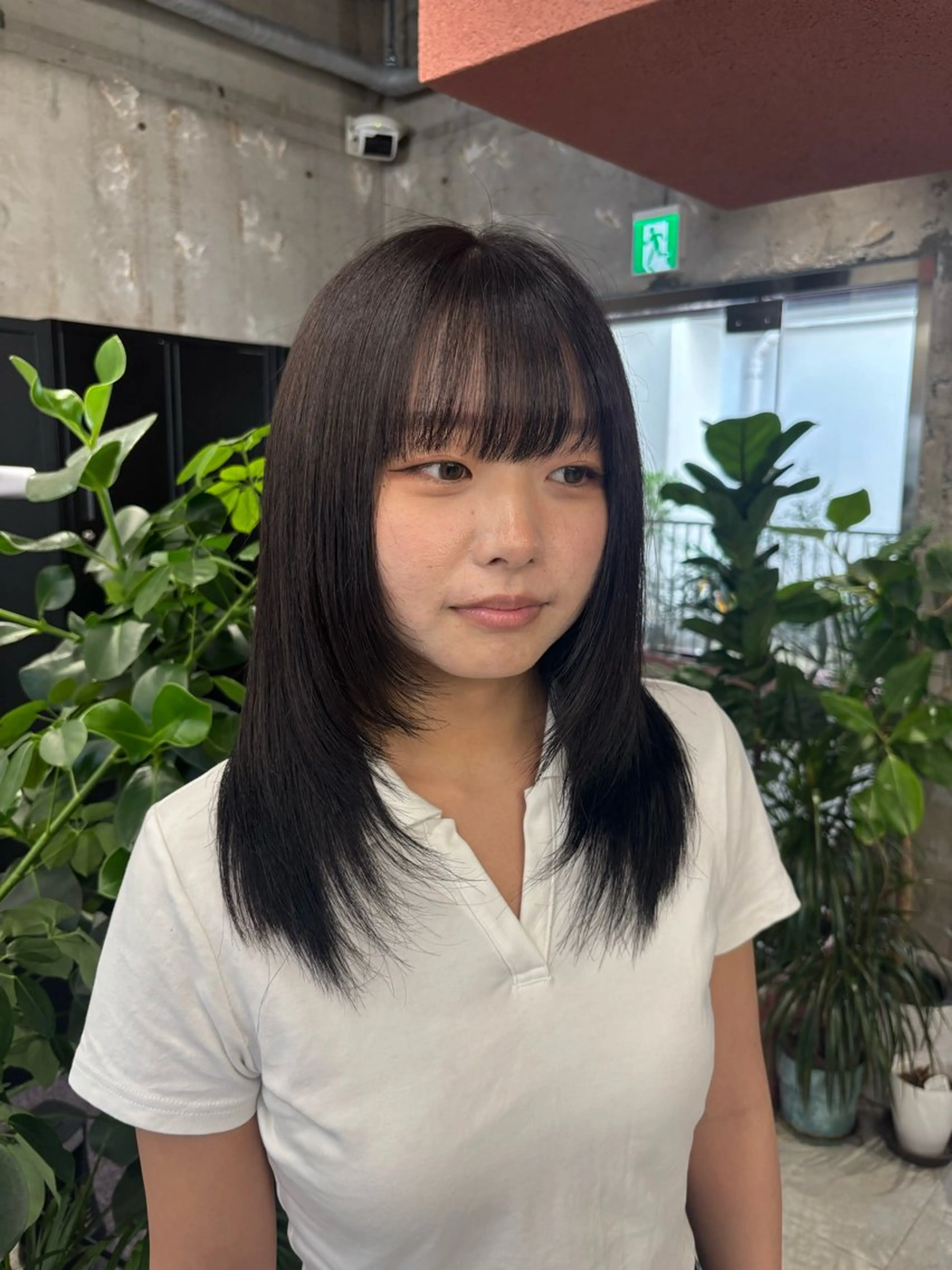 セミロング カラー 黒髪 ナチュラルブラック カット ヘアカラー トリートメント ほらぐち るいのヘアスタイル