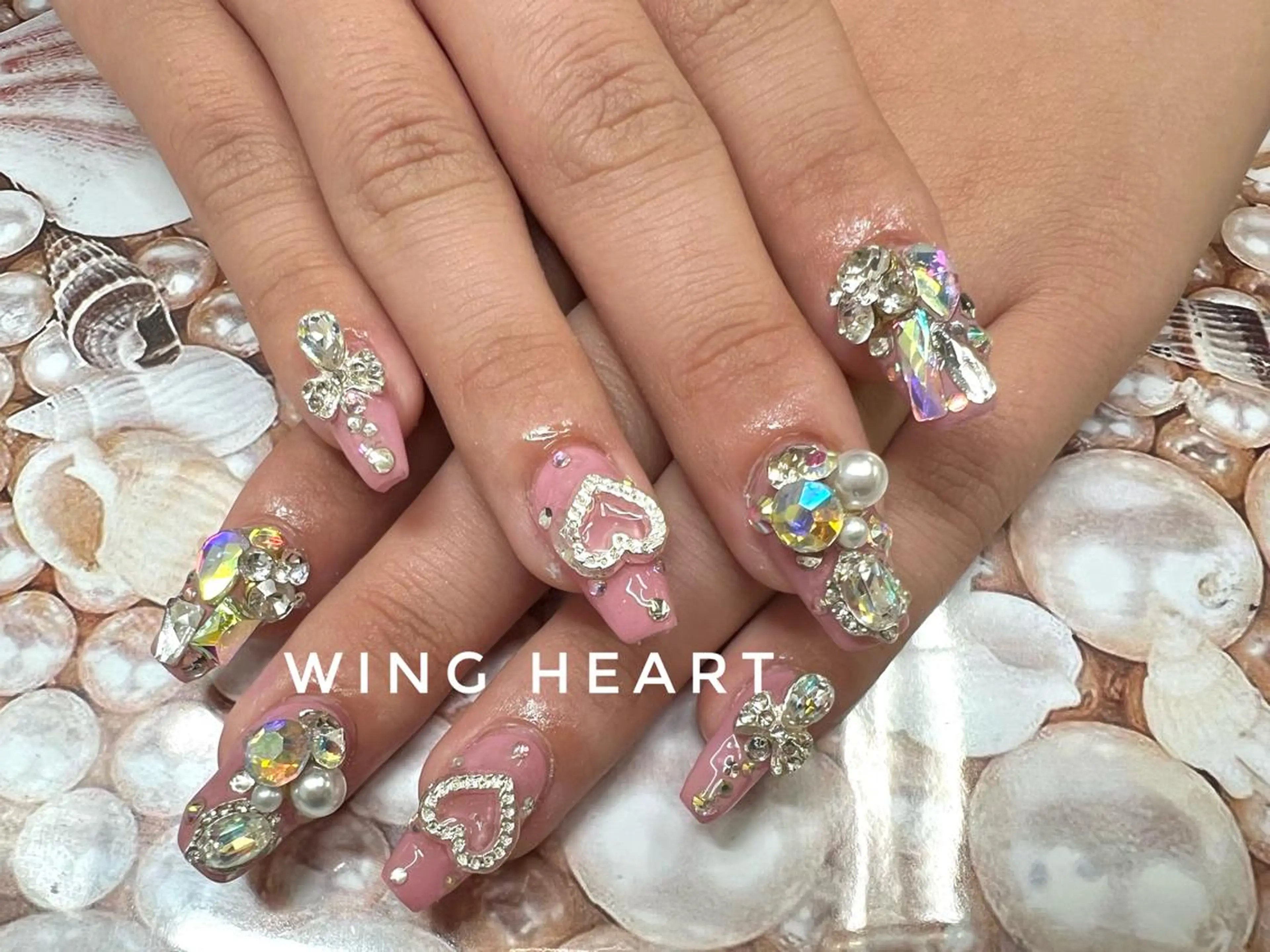 ネイル I. AYUMIのネイルデザイン