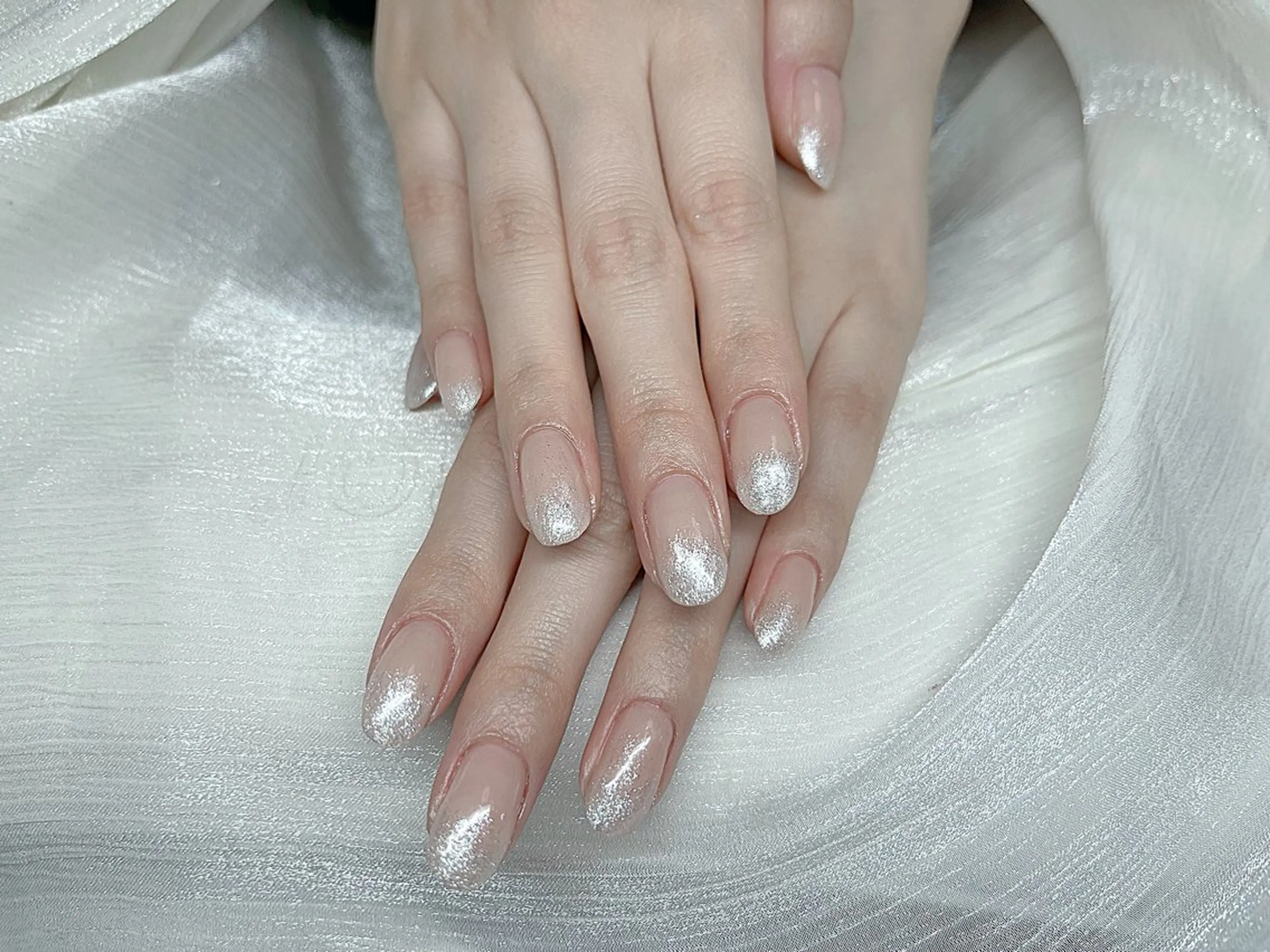 ネイル アートネイル オーロラネイル ガーリー キラキラネイル 韓国ネイル ハンドネイル 日向 あゆみのネイルデザイン