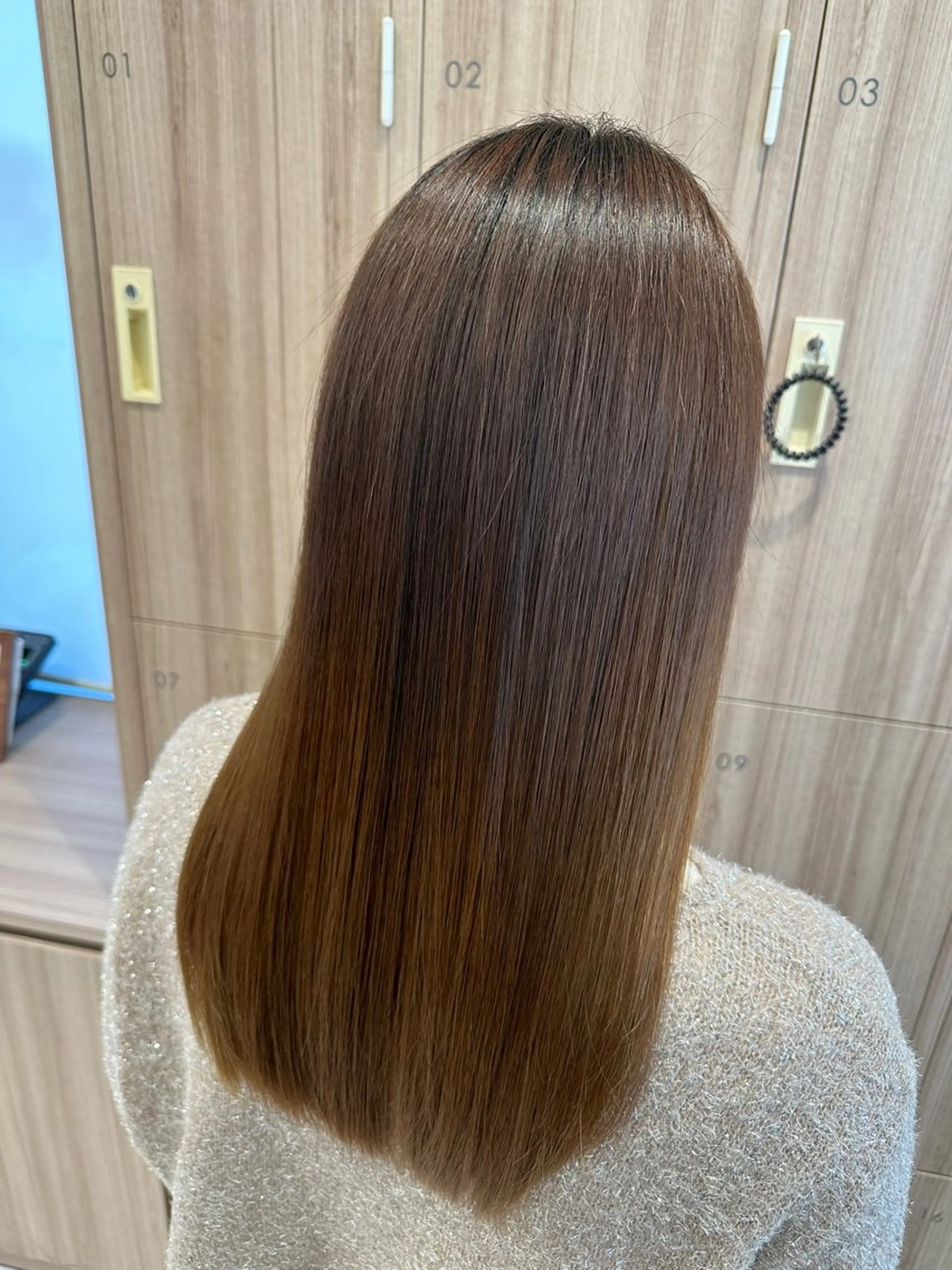 ロング 縮毛矯正 美髪縮毛矯正 穴見太伍のヘアスタイル