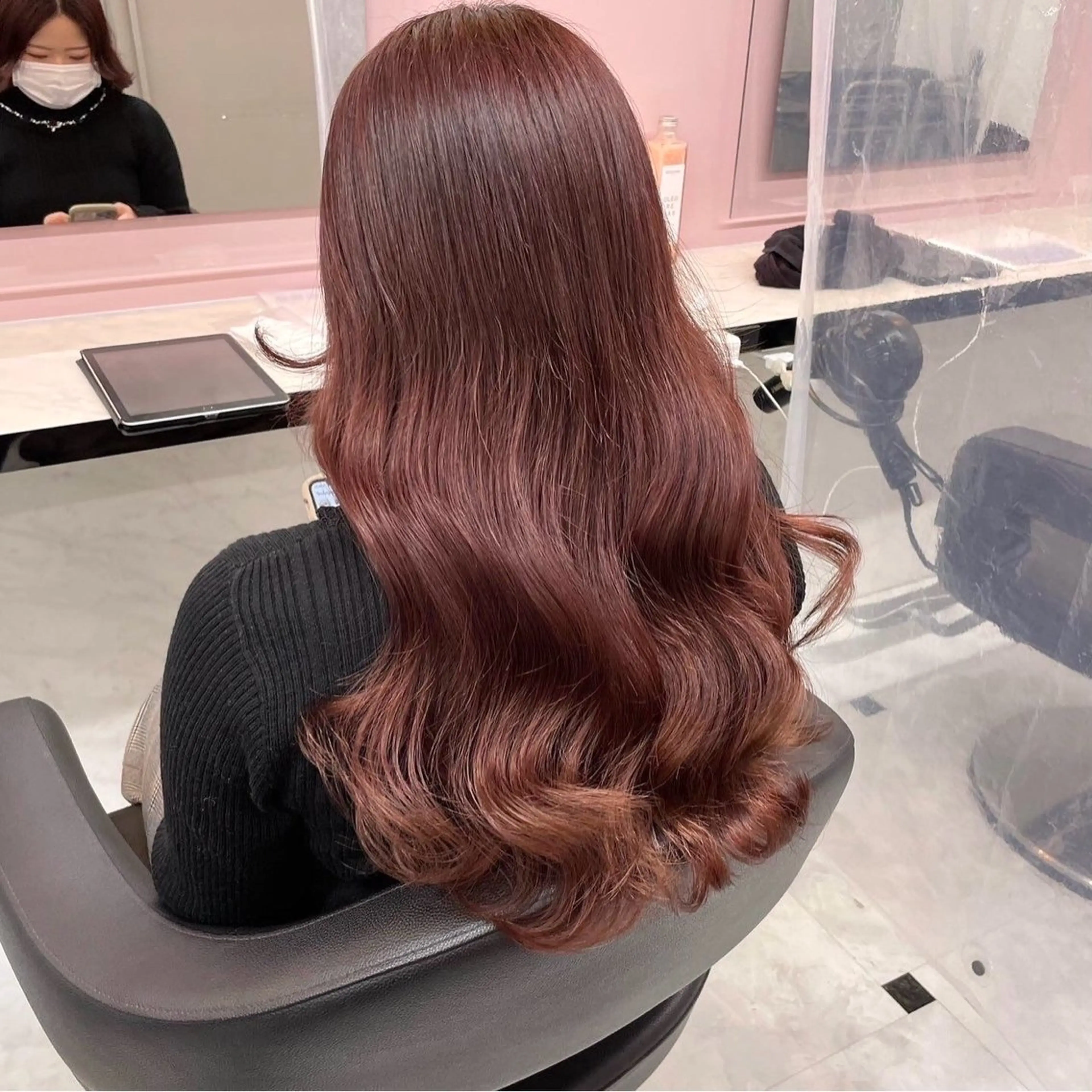 ロング カラー 履歴修正屋さん／ ブロンド／ホワイトのヘアスタイル