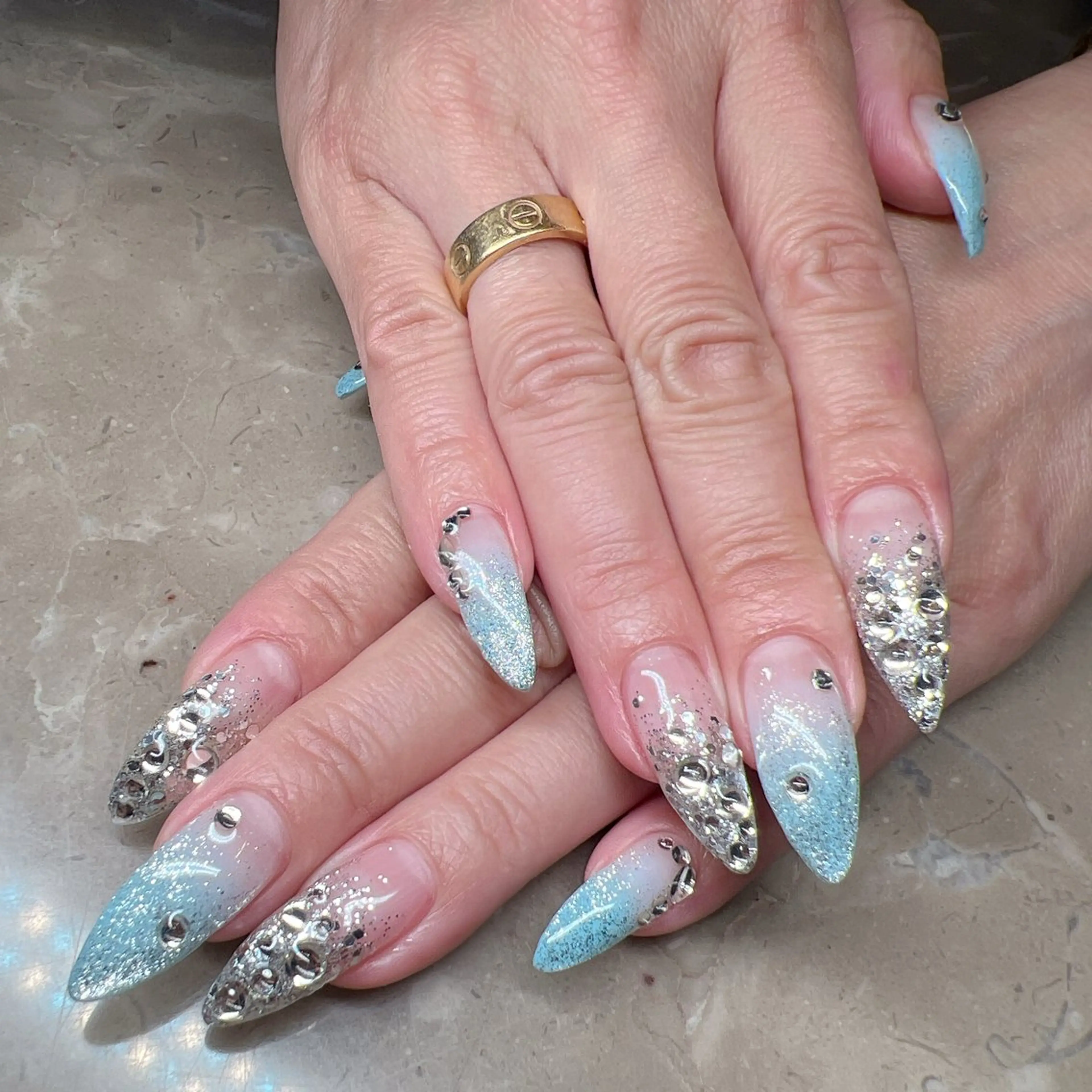 ネイル Emi lyのネイルデザイン