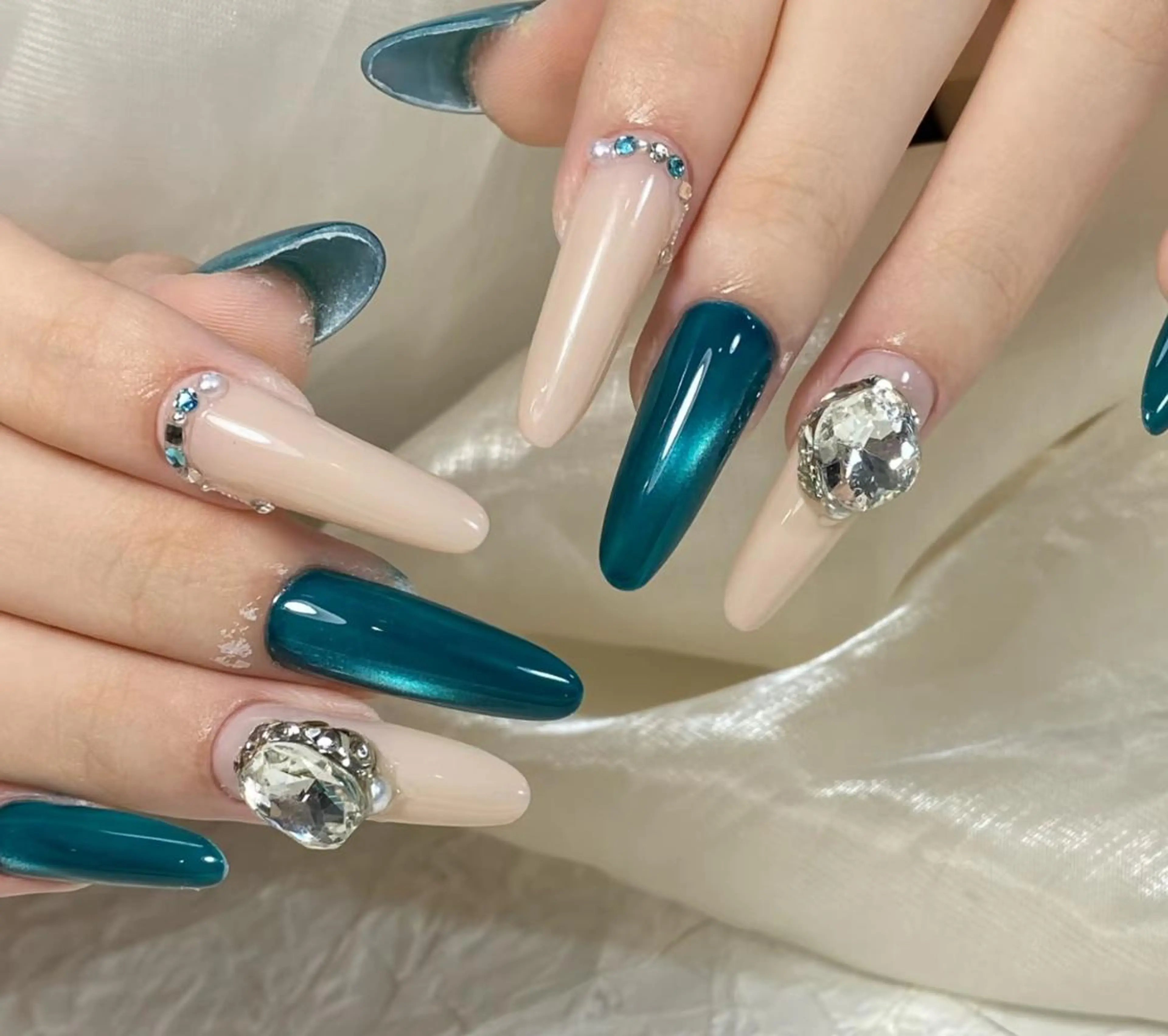 ネイル ハンドネイル Pure&Rich Nailのネイルデザイン