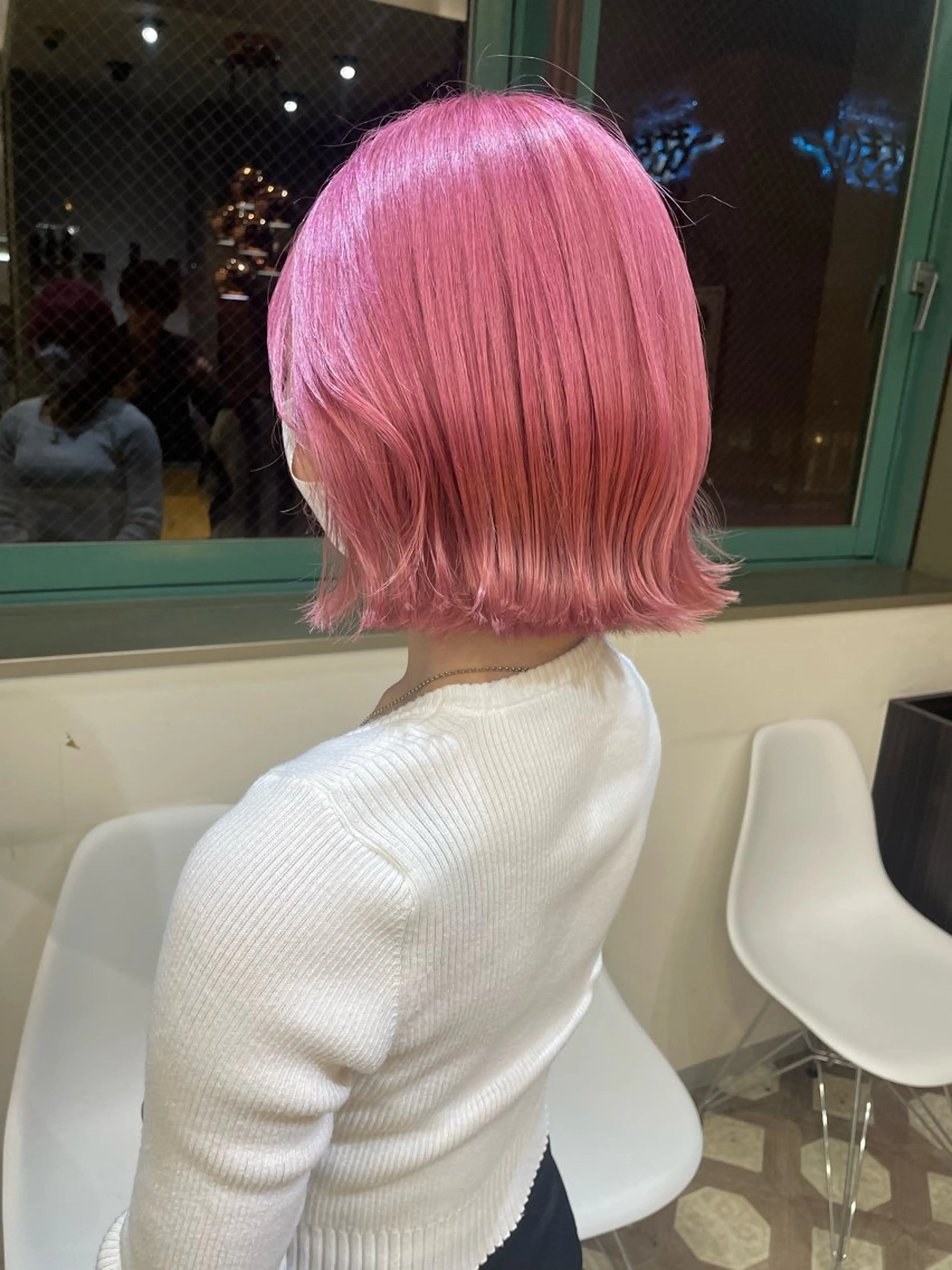 ショート ボブ AIRI layer cut hairのヘアスタイル