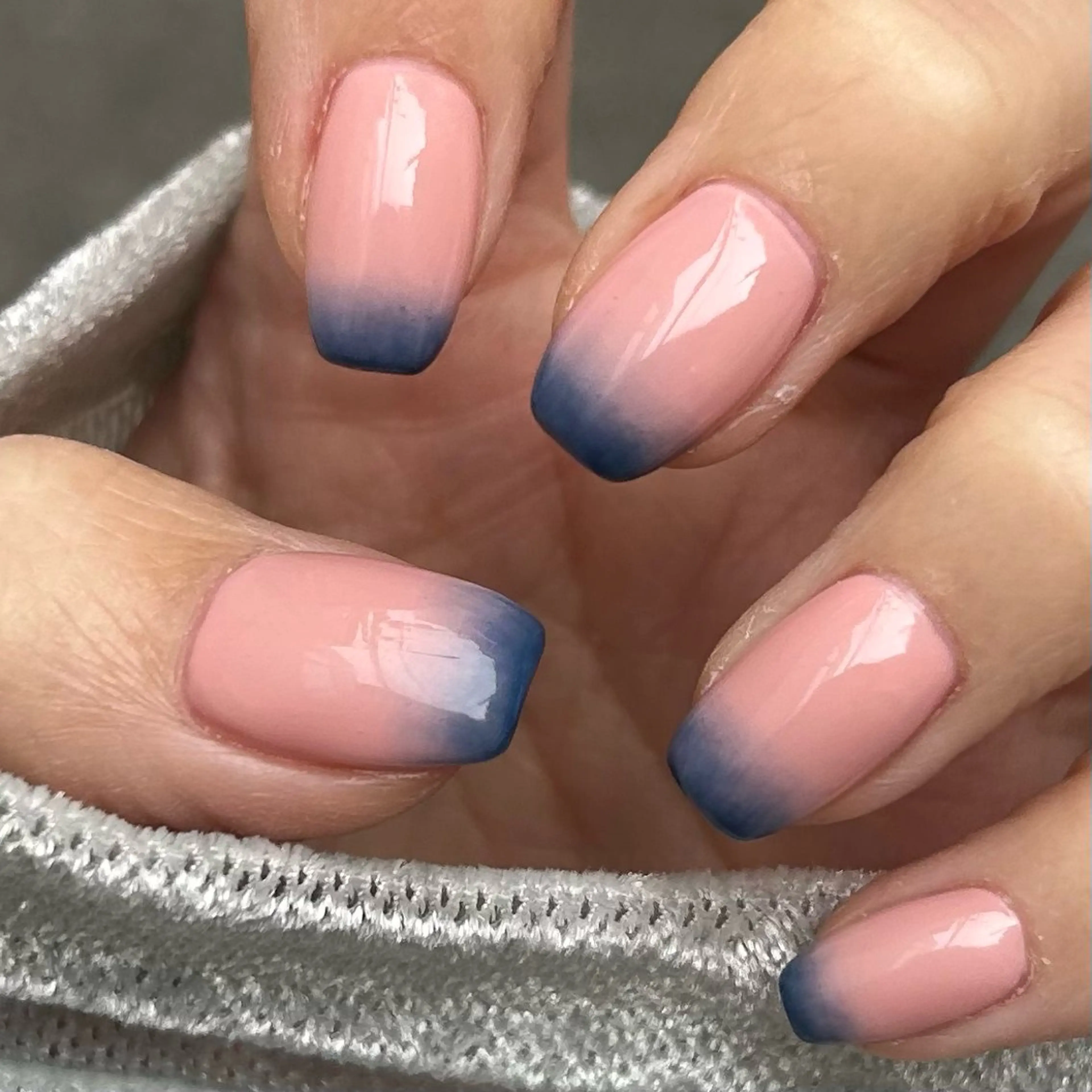 【モデル様募集✨】グラデーション（オフ無料）技術向上のためJr.ネイリストが担当💅🏻の写真