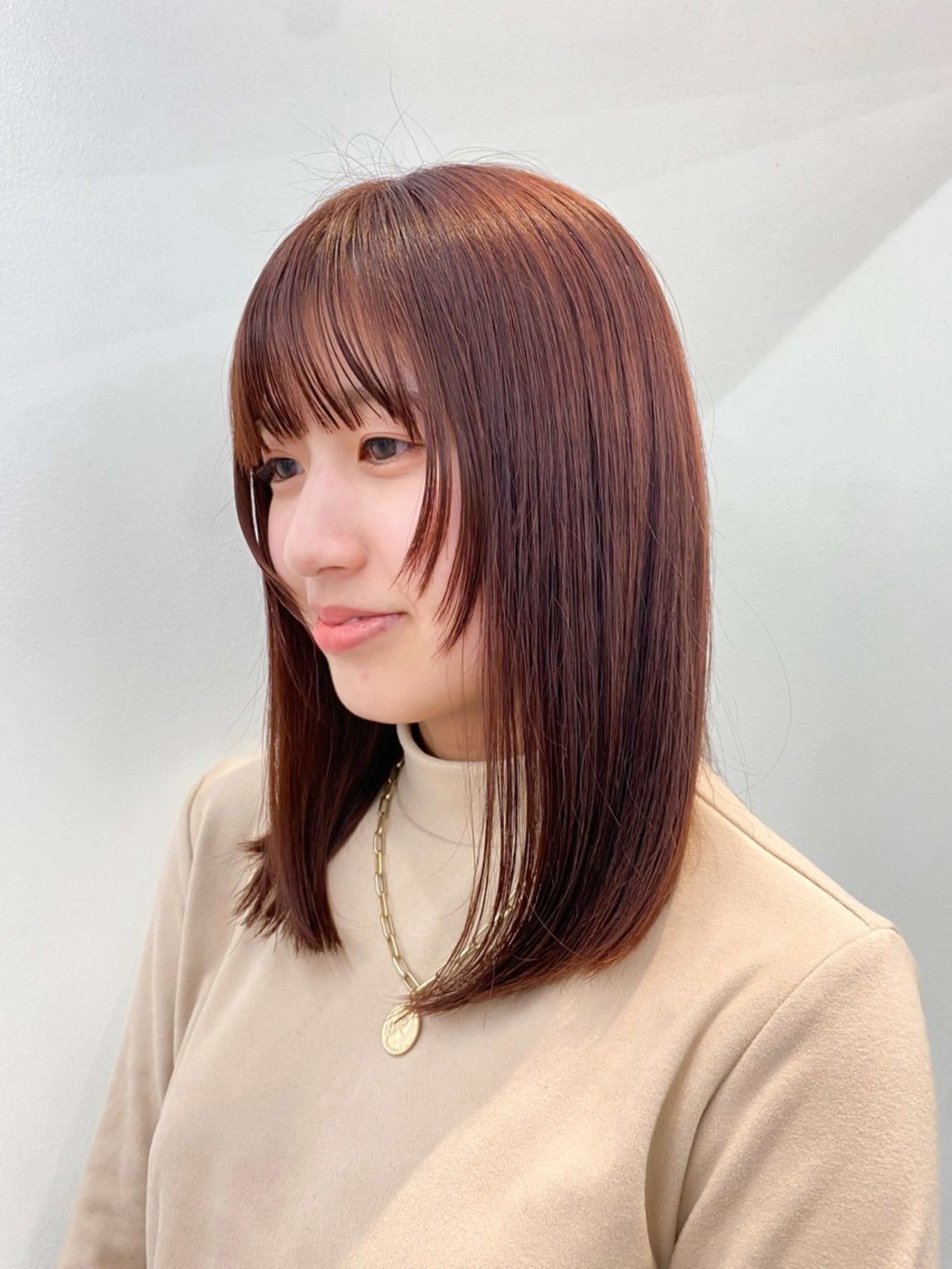 ミディアム カラー ベージュカラー ブリーチ ブリーチなしカラー ピンクカラー ピンクベージュ カット ヘアカラー トリートメント shiori/暖色/ レイヤー/似合わせのヘアスタイル