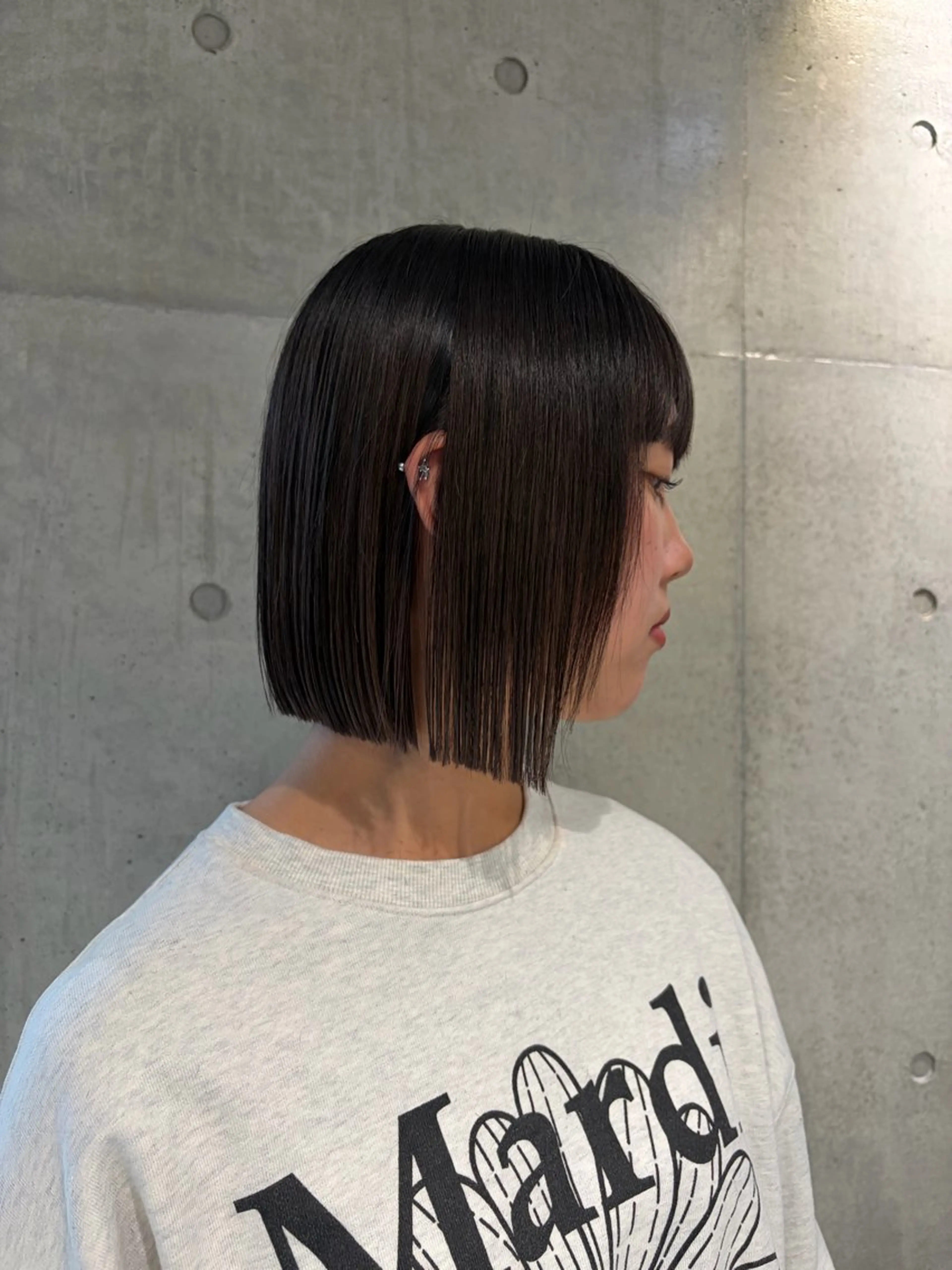ショート カラー ヘアアレンジ カット ボブ艶モテカラー🫧 カリンのヘアスタイル
