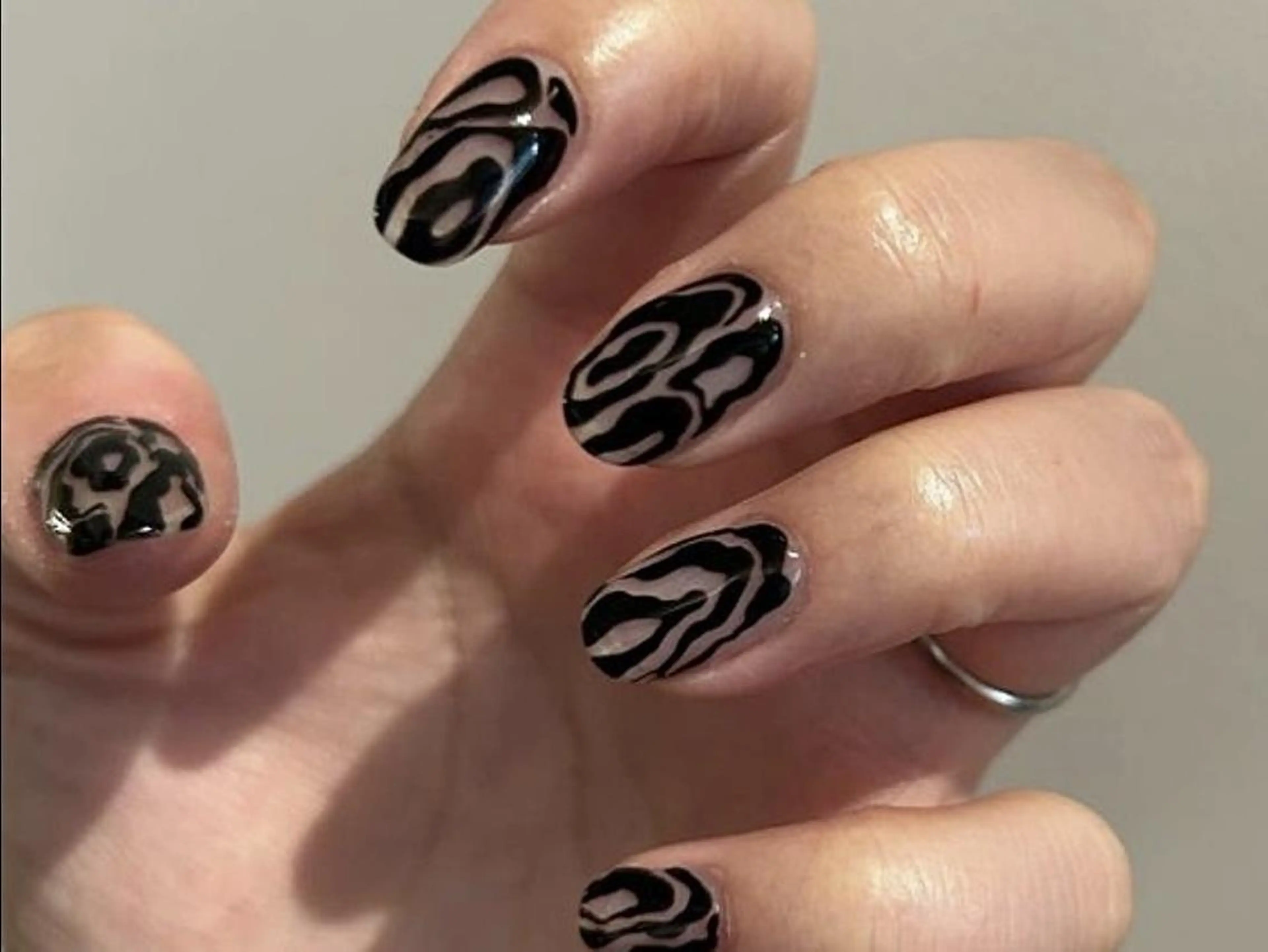 ネイル 🦋y y Nail 🤍のネイルデザイン