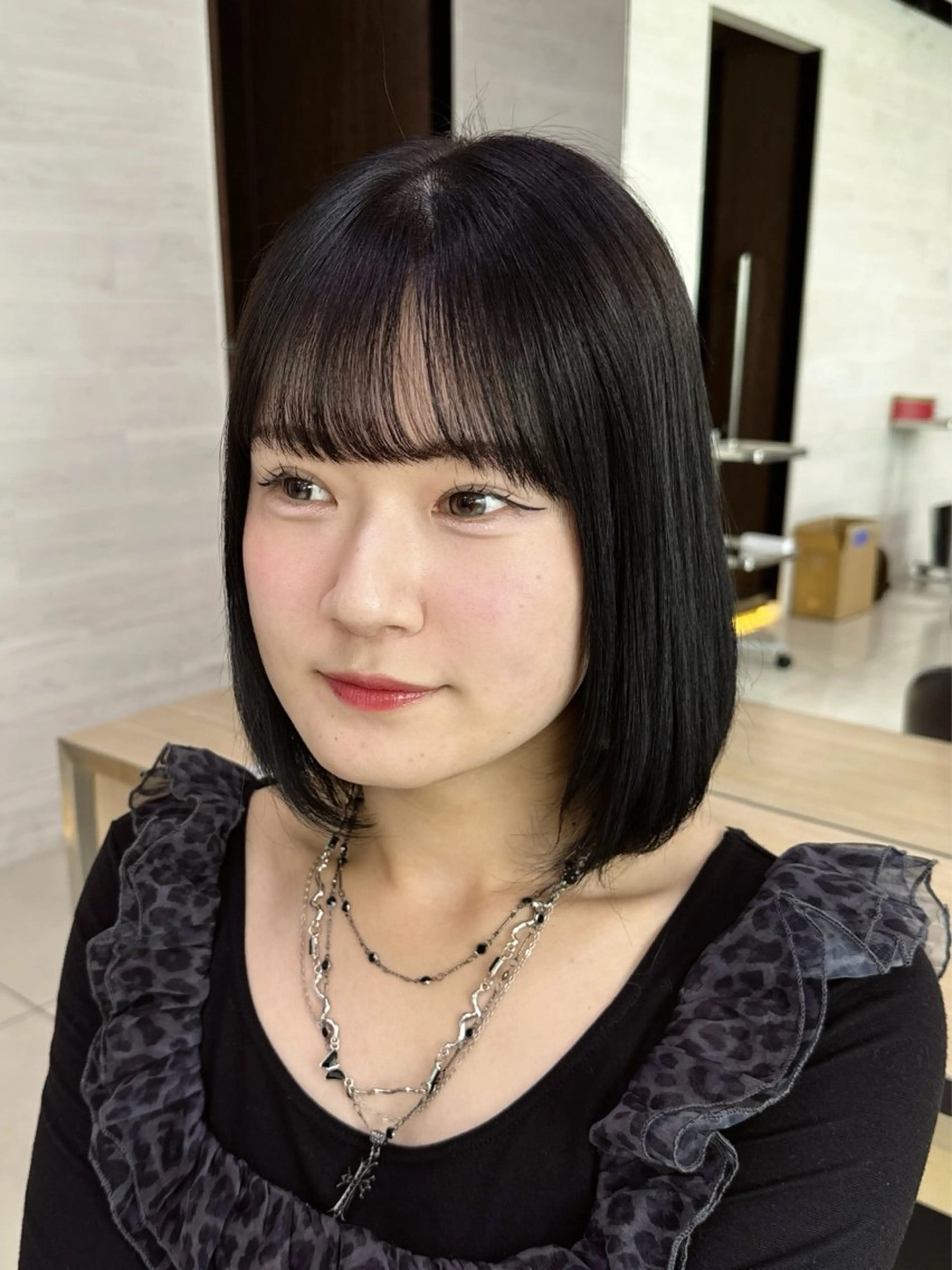 ショート カラー カット ヘアカラー 韓国レイヤー 🎀ダブルカラーのヘアスタイル