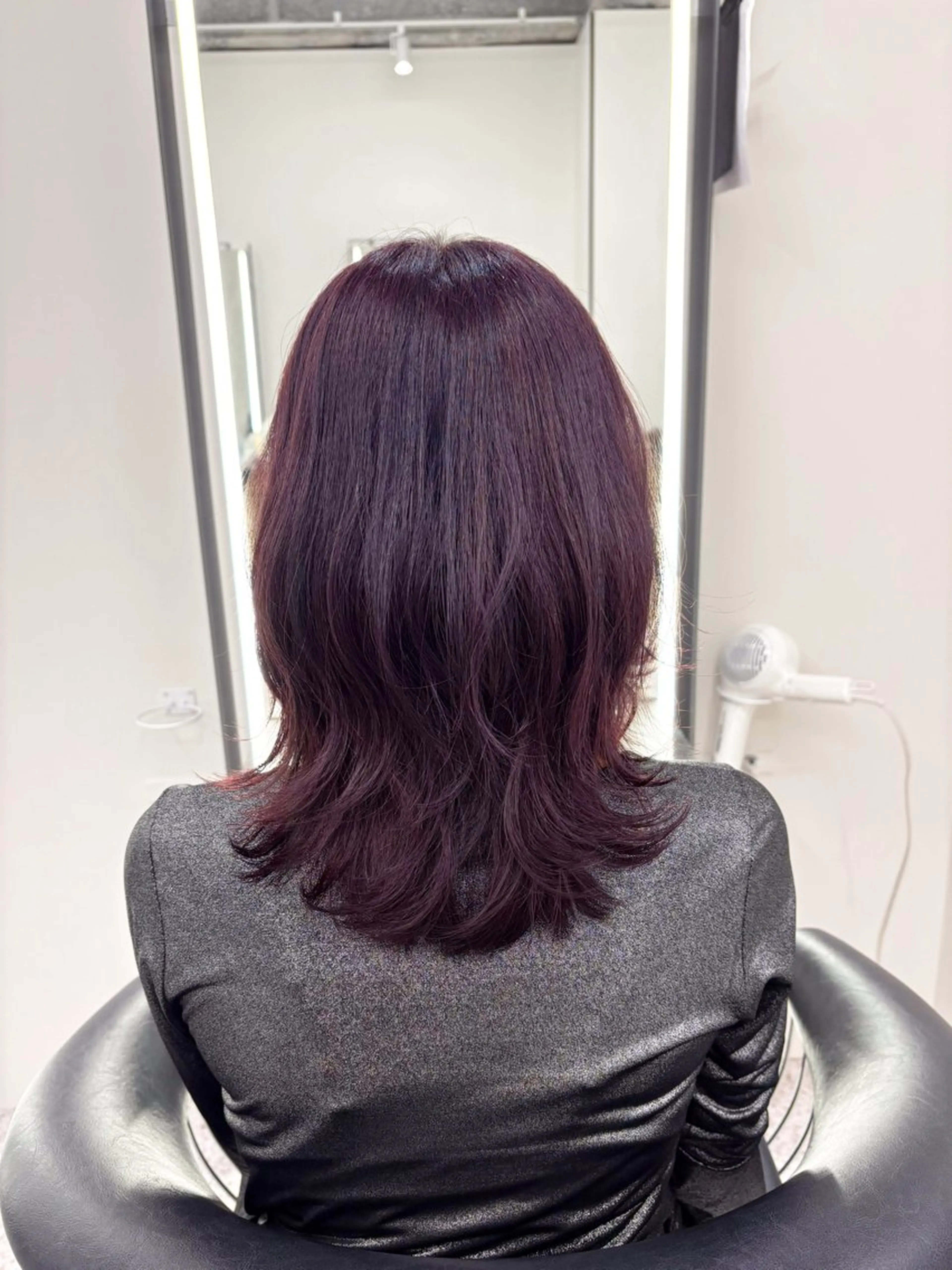 ミディアム ヘアカラー 中山 ちかのヘアスタイル