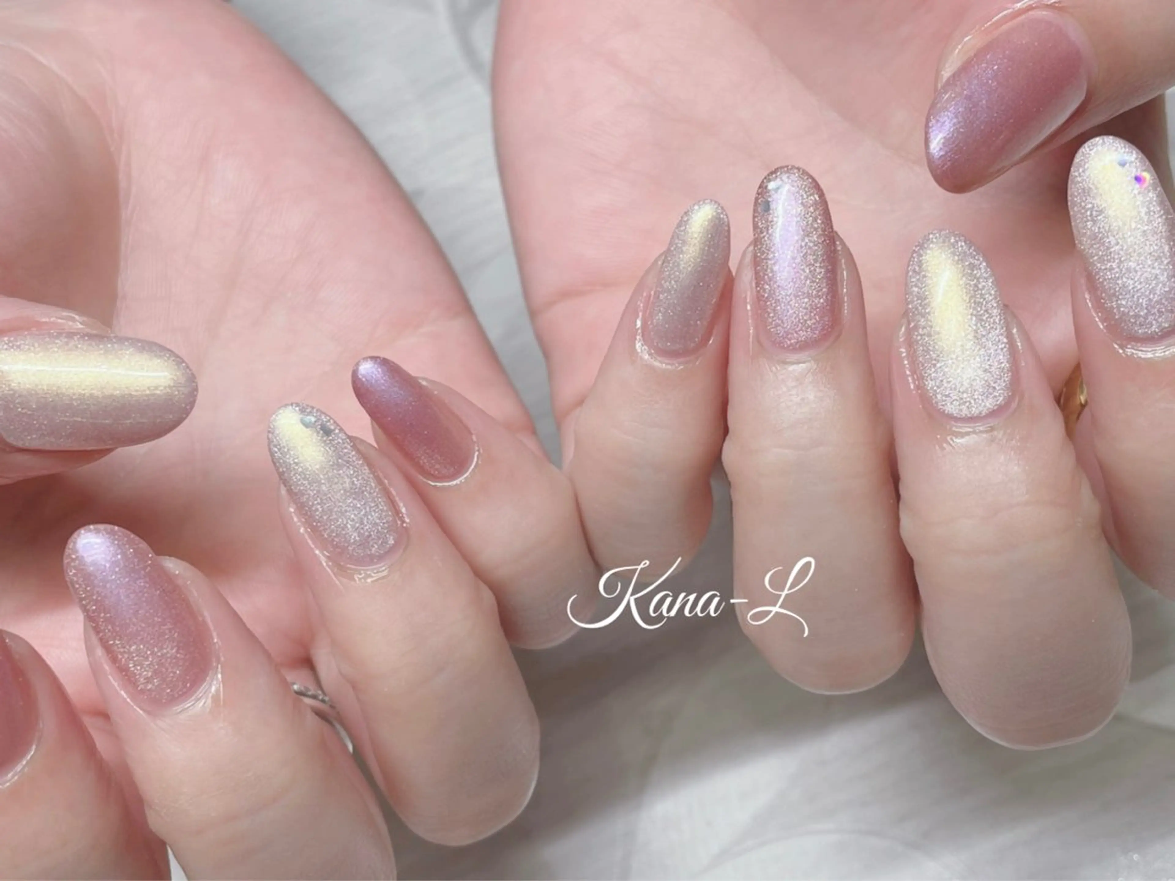 ネイル 芦辺 香奈のネイルデザイン