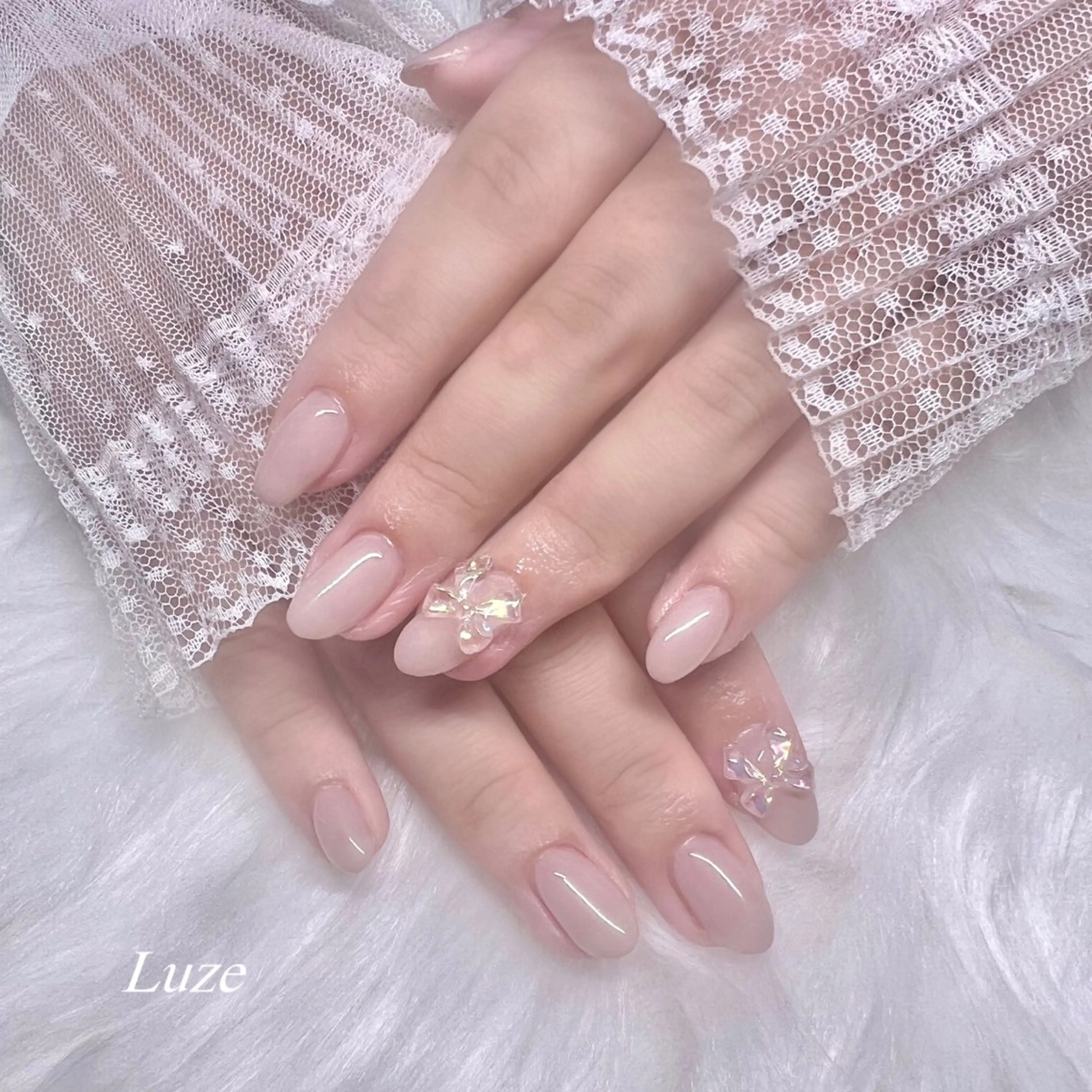 ネイル ワンカラーネイル ハンドネイル Luze 泉 明日花のネイルデザイン