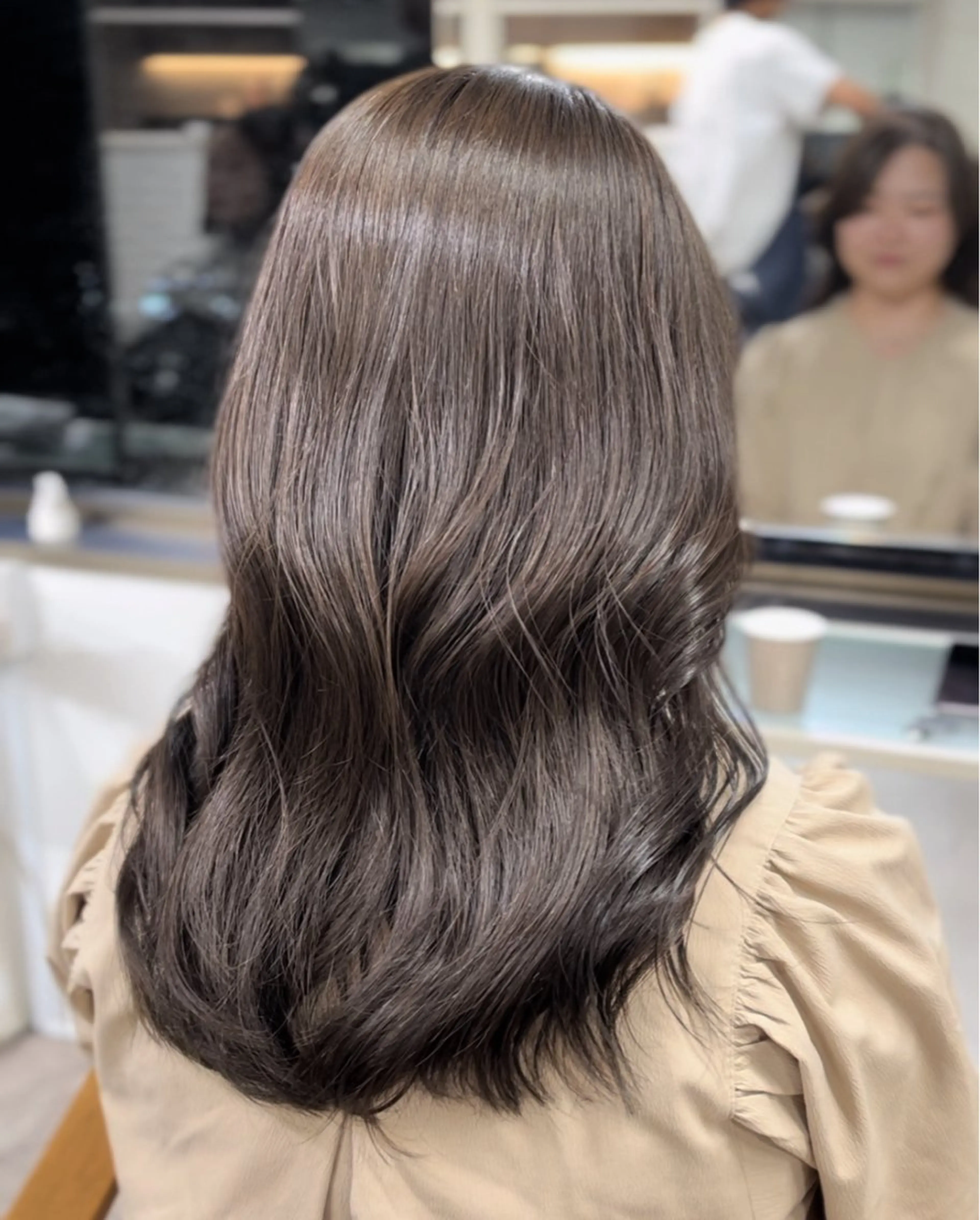 ミディアム カラー 🫧新宿美容師 ヒナコ🫧のヘアスタイル