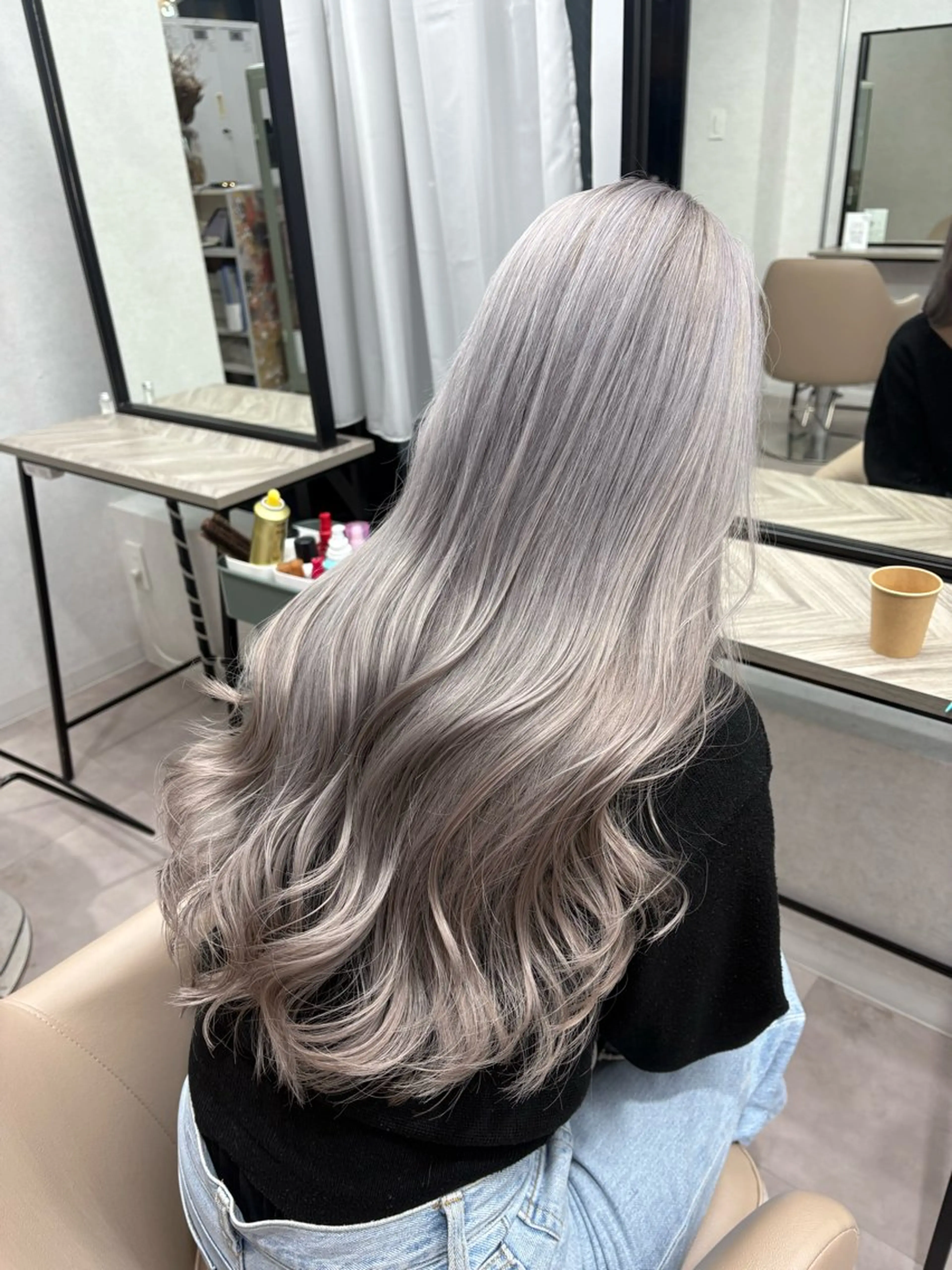 カラー うる艶/ハイトーン 🎀hina🎀のヘアスタイル