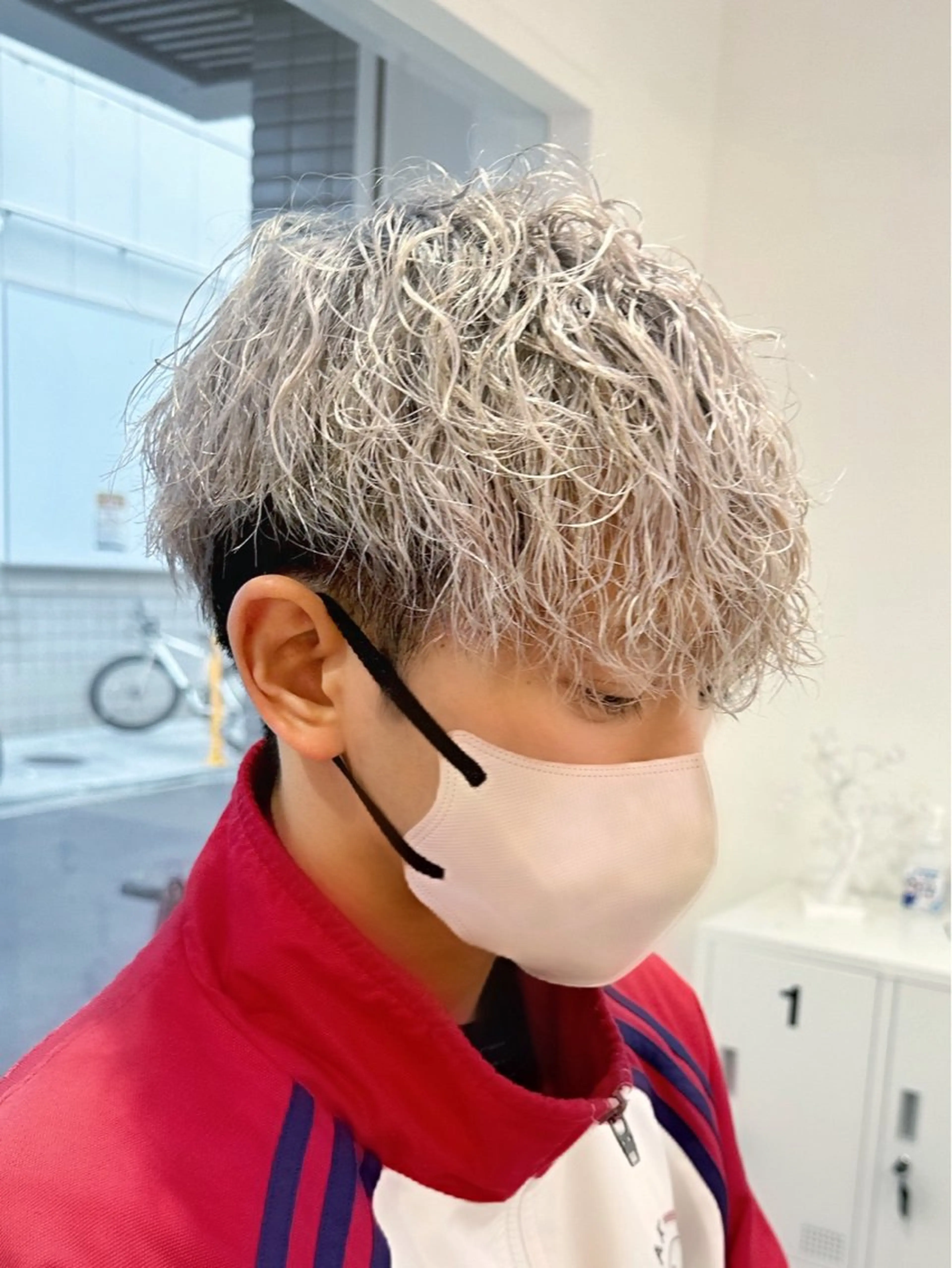 カラー パーマ メンズ 濱口 健慎のヘアスタイル