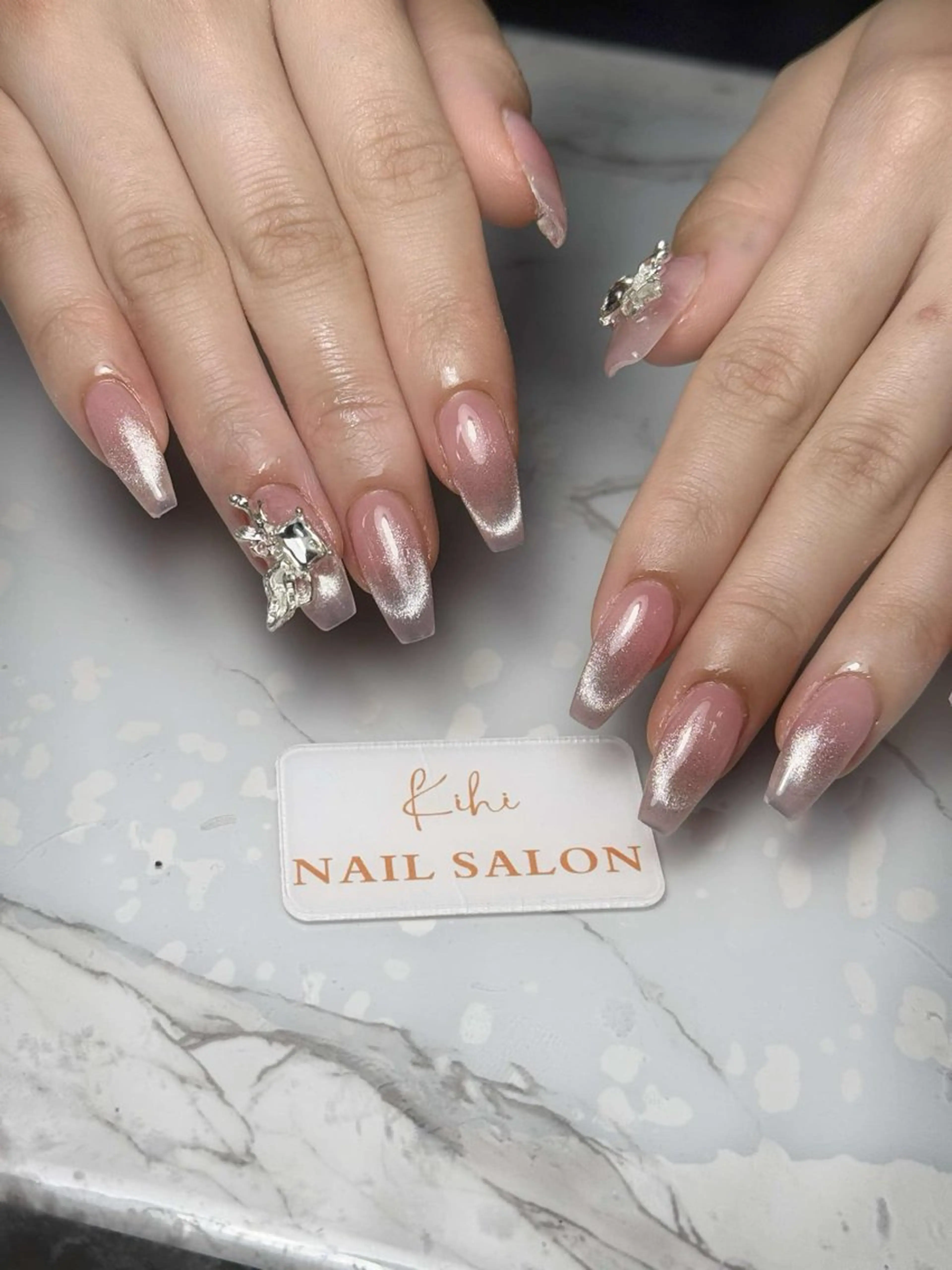 ネイル アートネイル フレンチネイル ジェルネイル グラデーション 韓国ネイル さくら💮💮 【オフ無料】のネイルデザイン