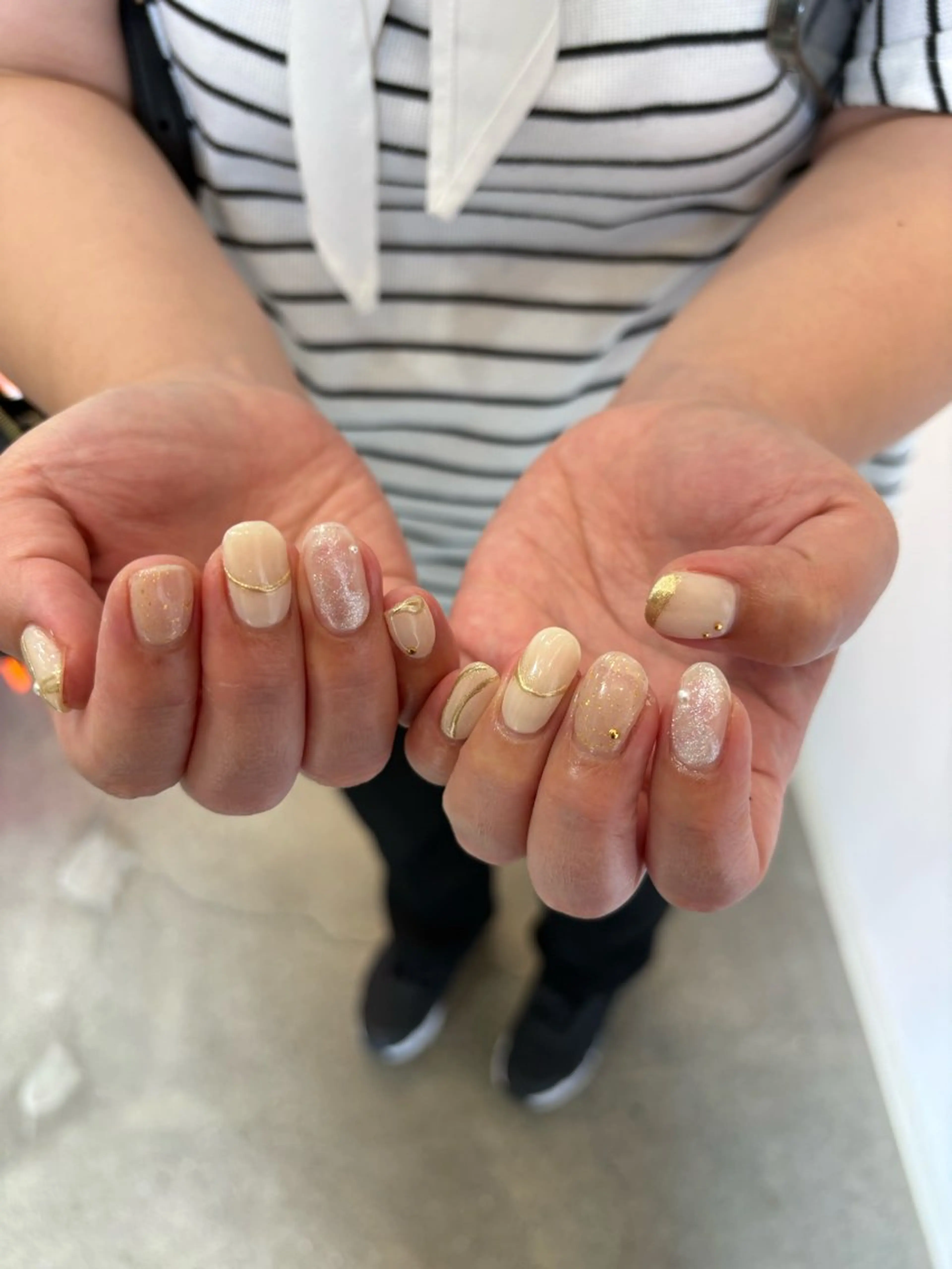 ネイル whitepaper 🎀airiのネイルデザイン