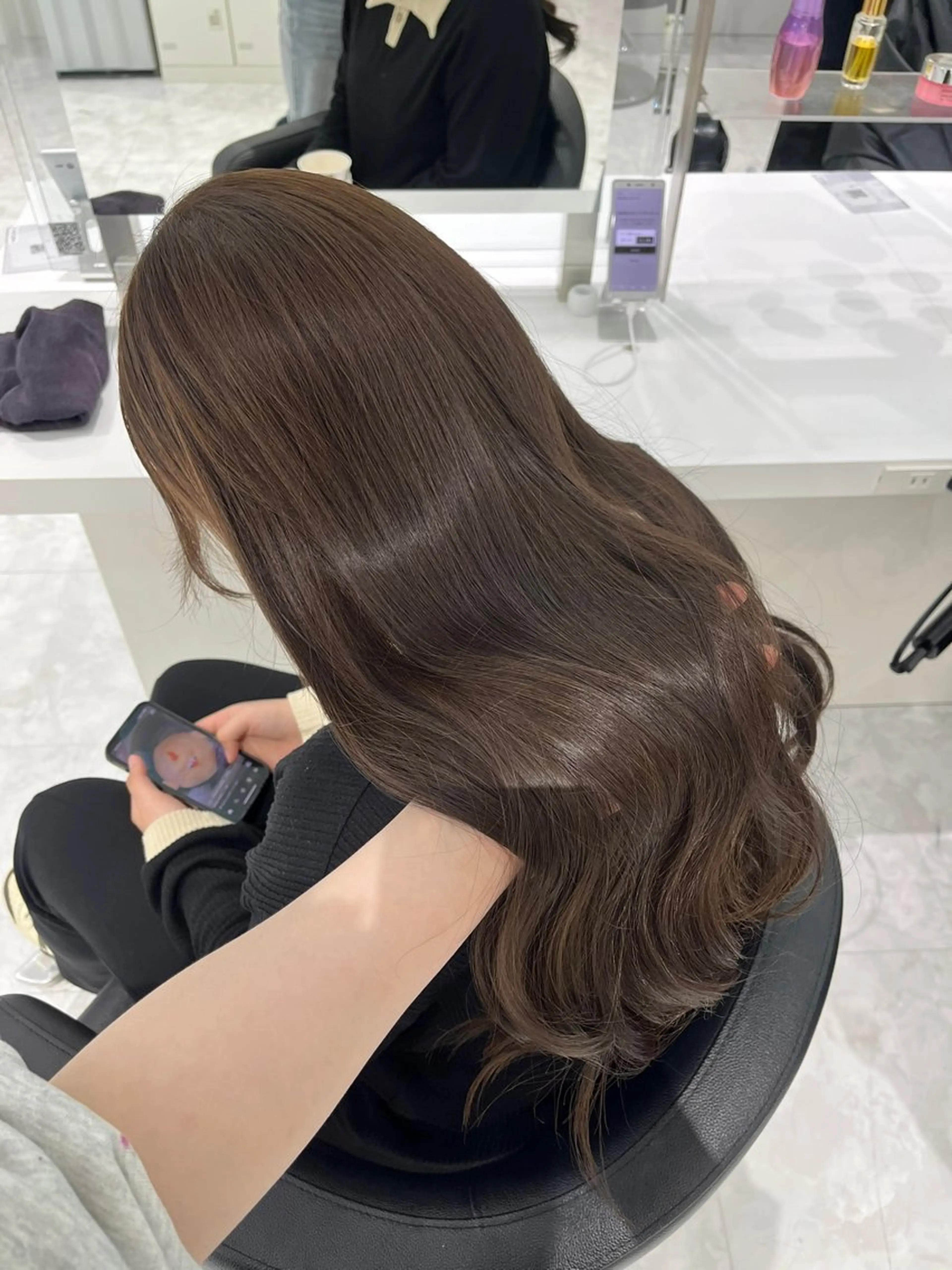 ロング グレー/ベージュ /髪質改善 れいとのヘアスタイル