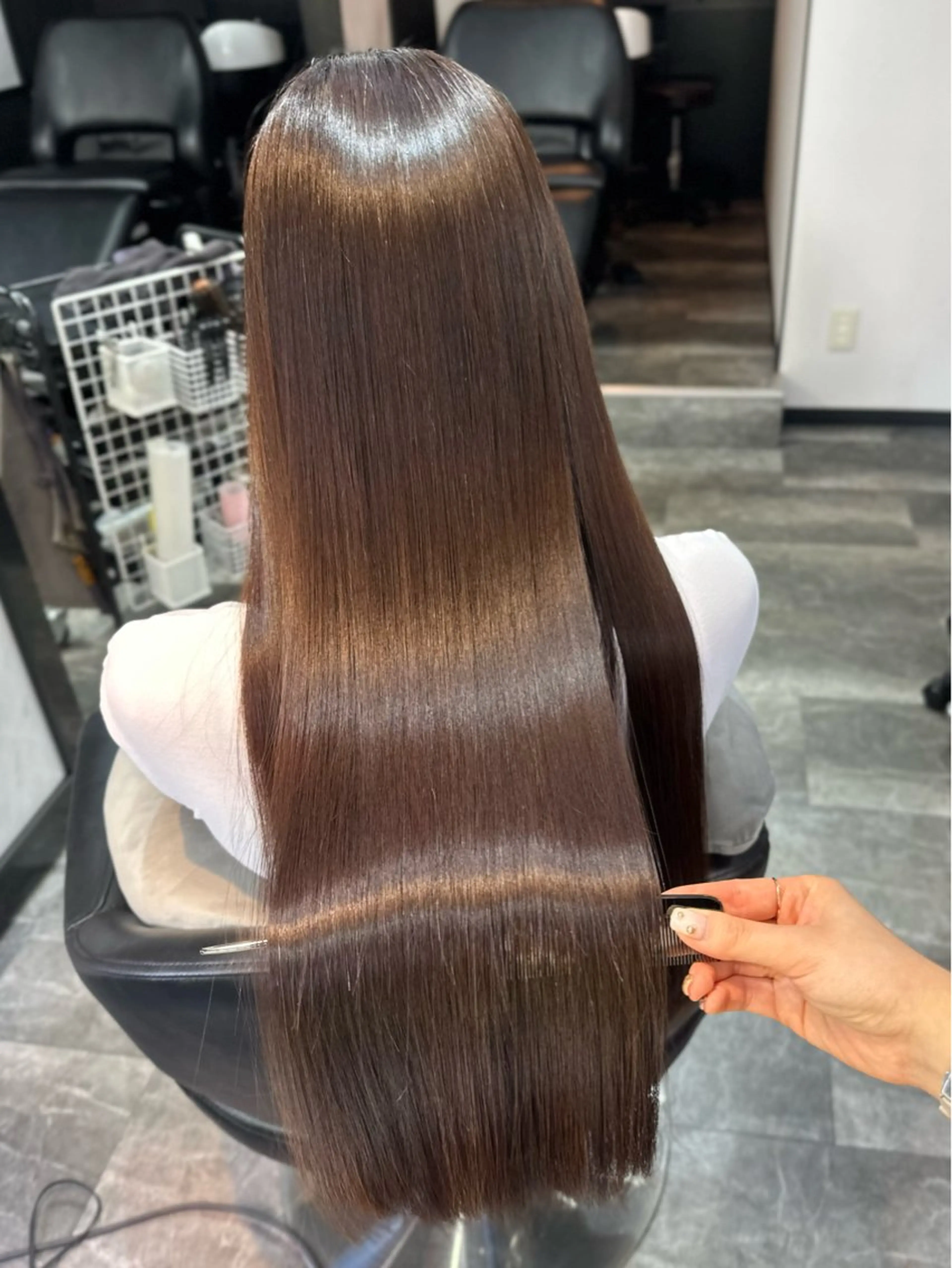 ロング カラー カット ヘアカラー トリートメント 近藤千翔🩵 髪質改善Periodのエステ・リラクイメージ