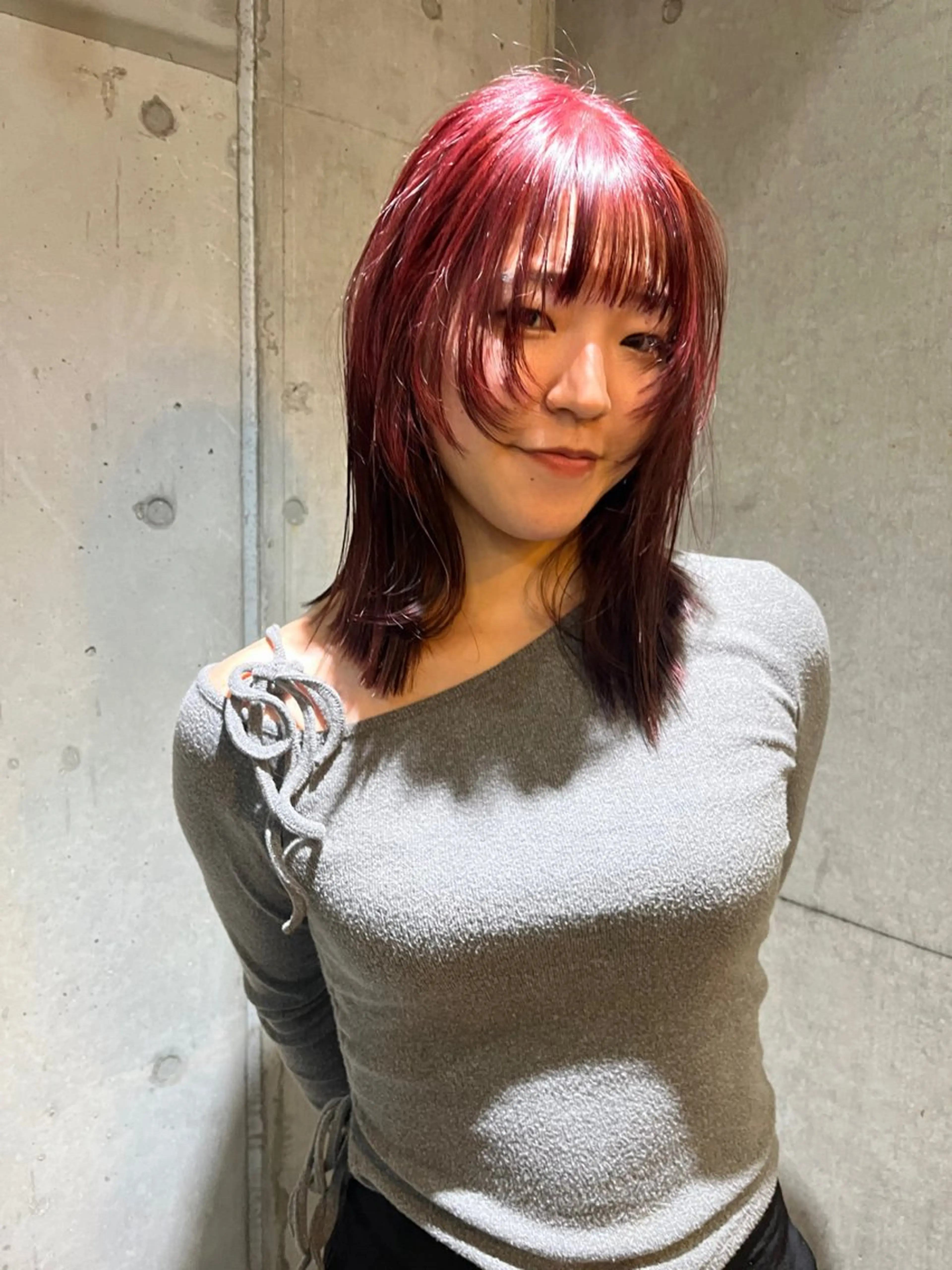 ミディアム カラー カット ヘアカラー トリートメント ハイトーン/顔まわり レイヤー/YUKAのヘアスタイル