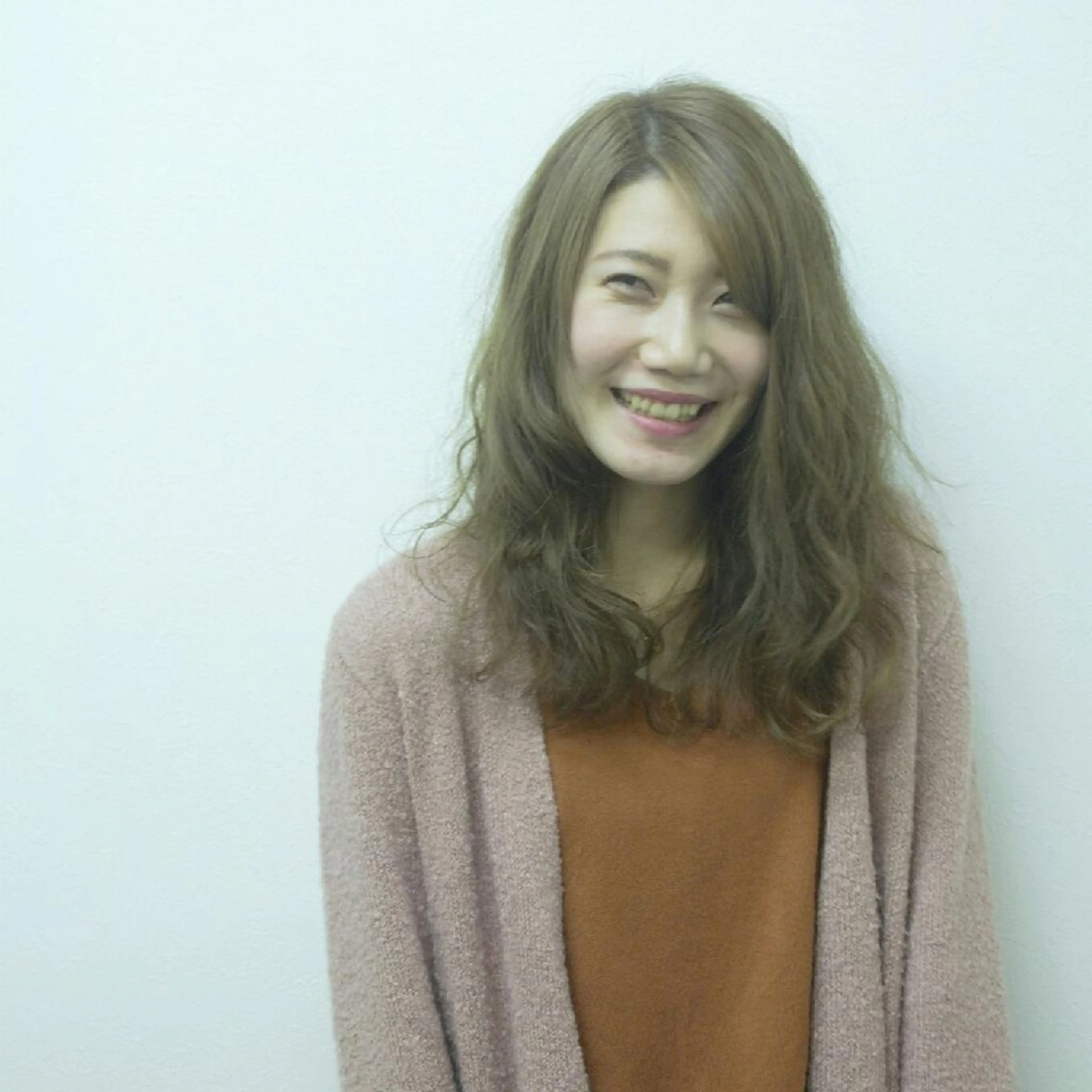 パーマ ミディアム ミディアムパーマ 小顔カット ライブトレア YOSHIKIのヘアスタイル