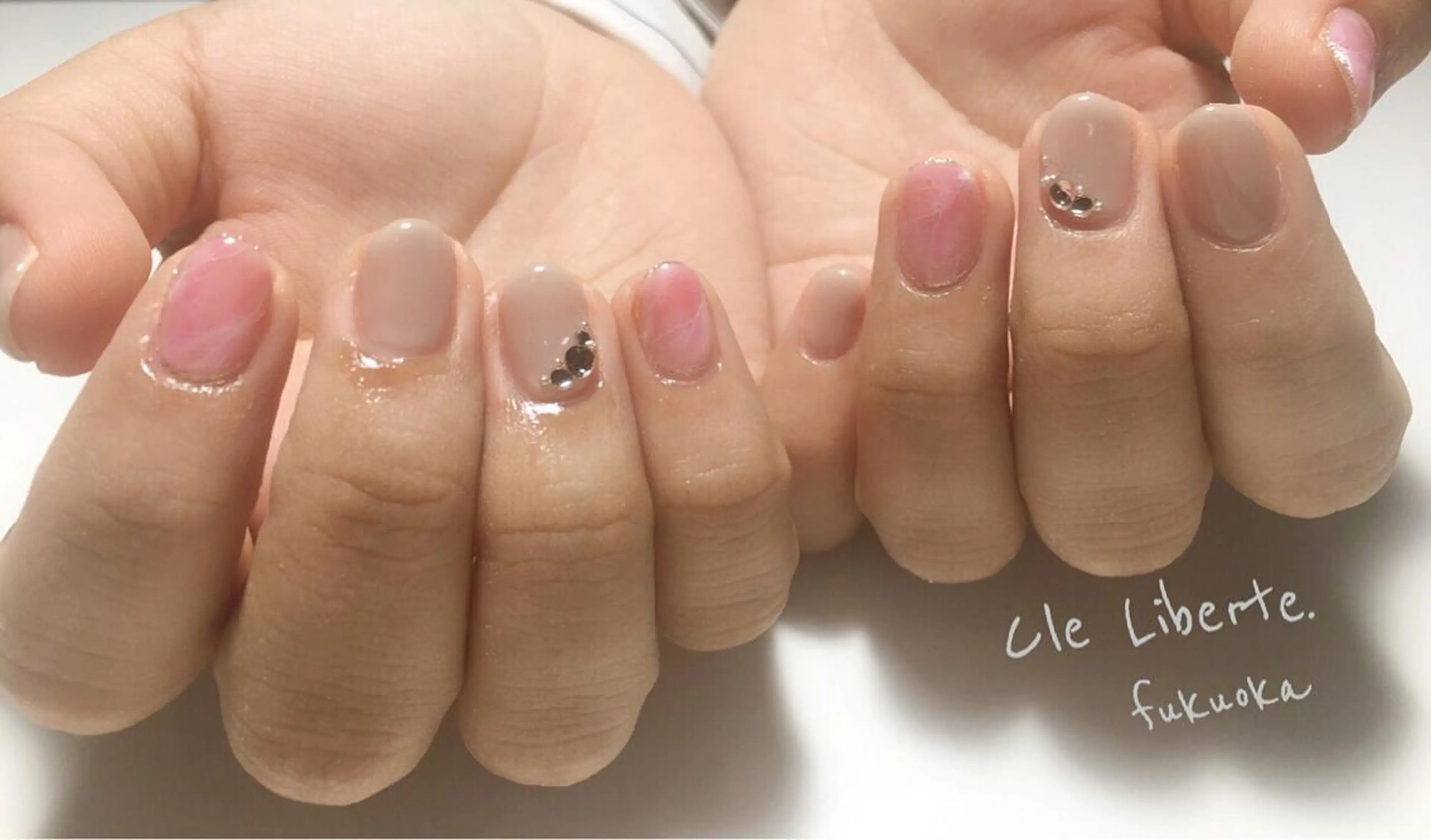 ネイル Elio 国泰寺のネイルデザイン