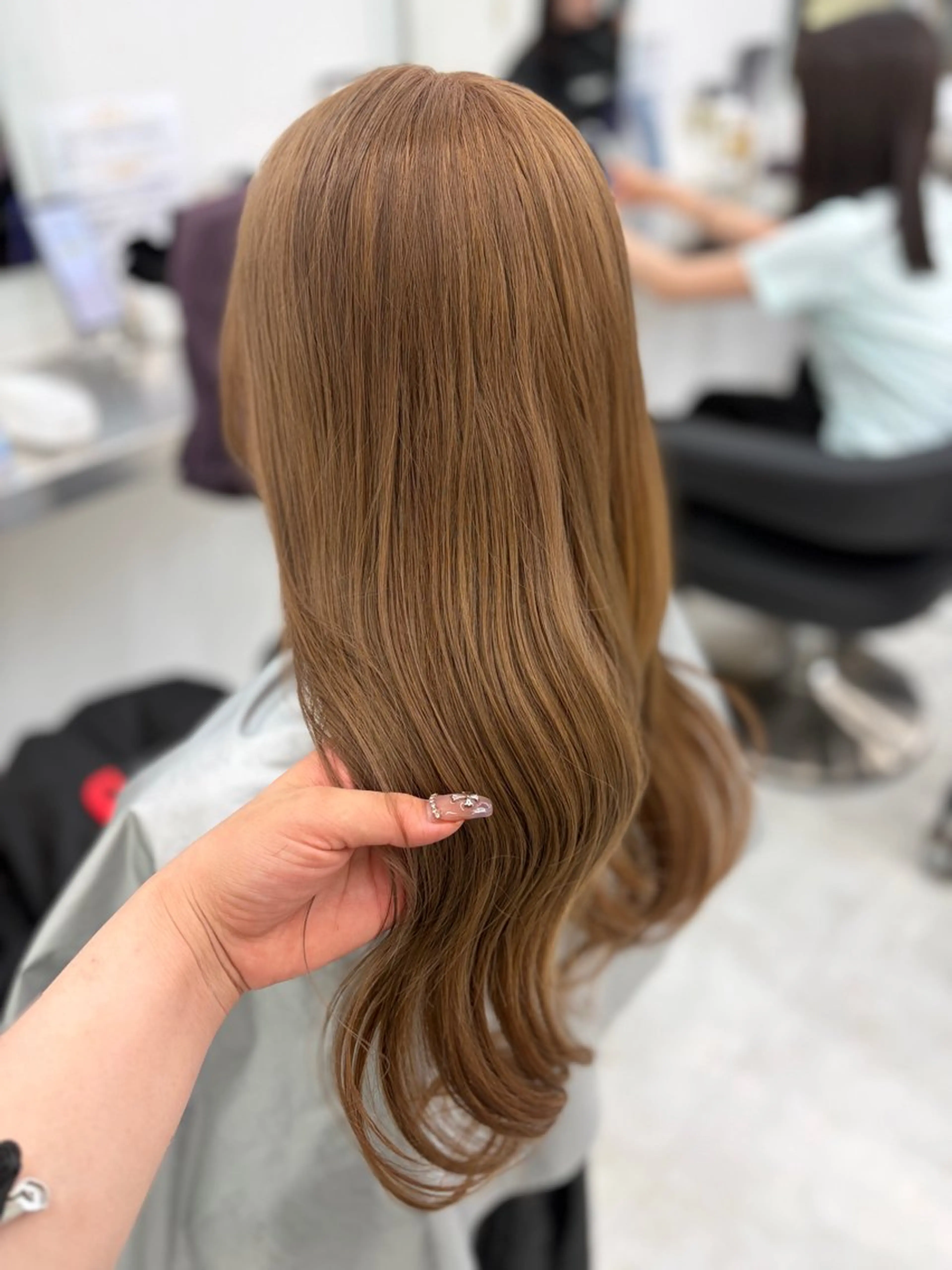 ロング ヘアカラー ヘアセット 艶髪ハイトーンカラー 渋谷🎀ririkaのヘアスタイル